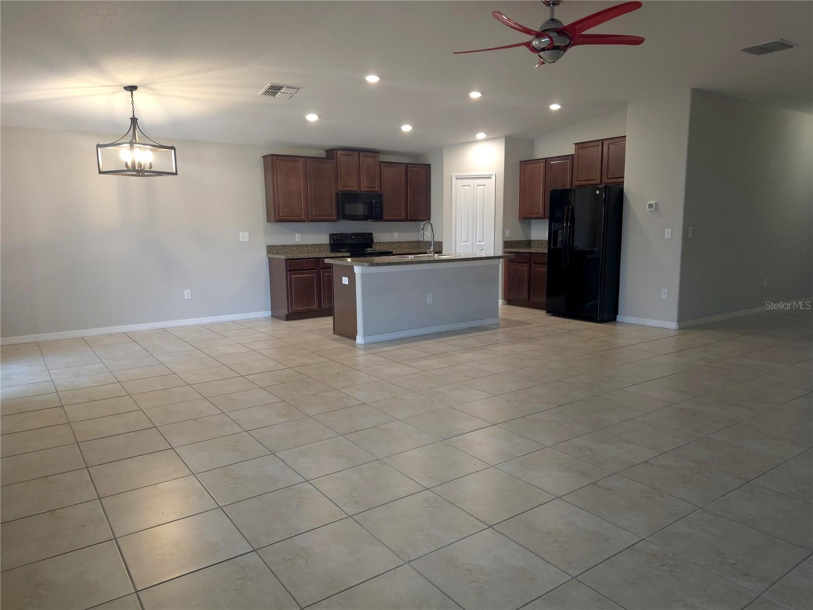 10633 STANDING STONE DR, WIMAUMA, FL, 33598