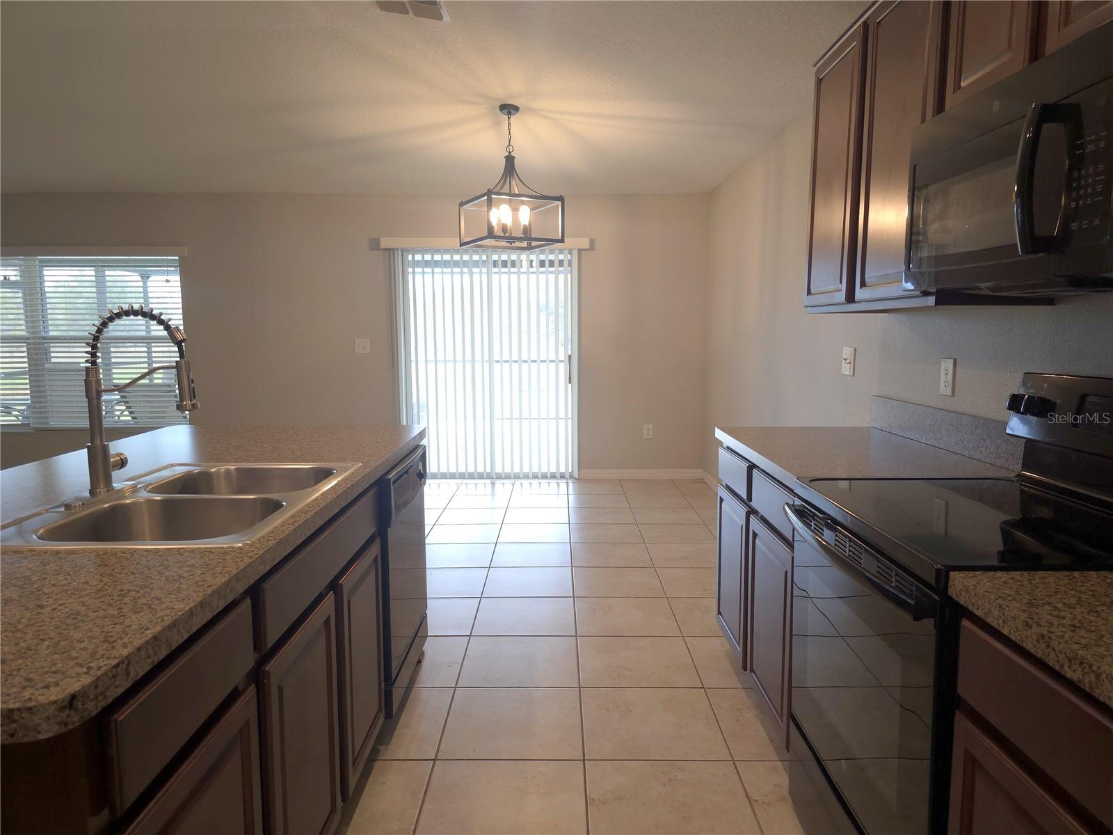 10633 STANDING STONE DR, WIMAUMA, FL, 33598
