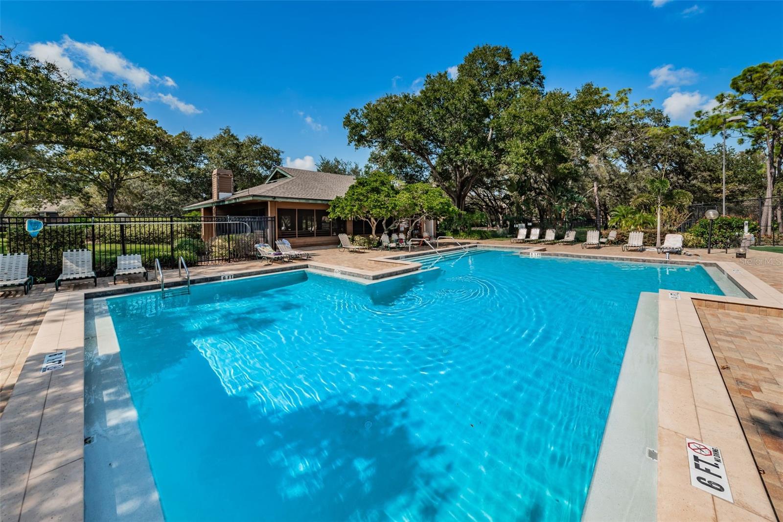 204 LENNOX RD W, PALM HARBOR, FL, 34683