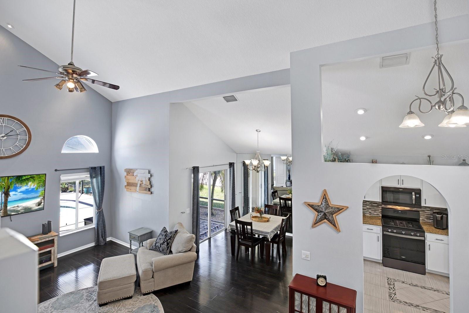 1307 TIMBER TRACE DR, WESLEY CHAPEL, FL, 33543