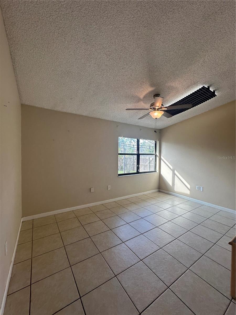 520 CARLSBAD DR, KISSIMMEE, FL, 34758