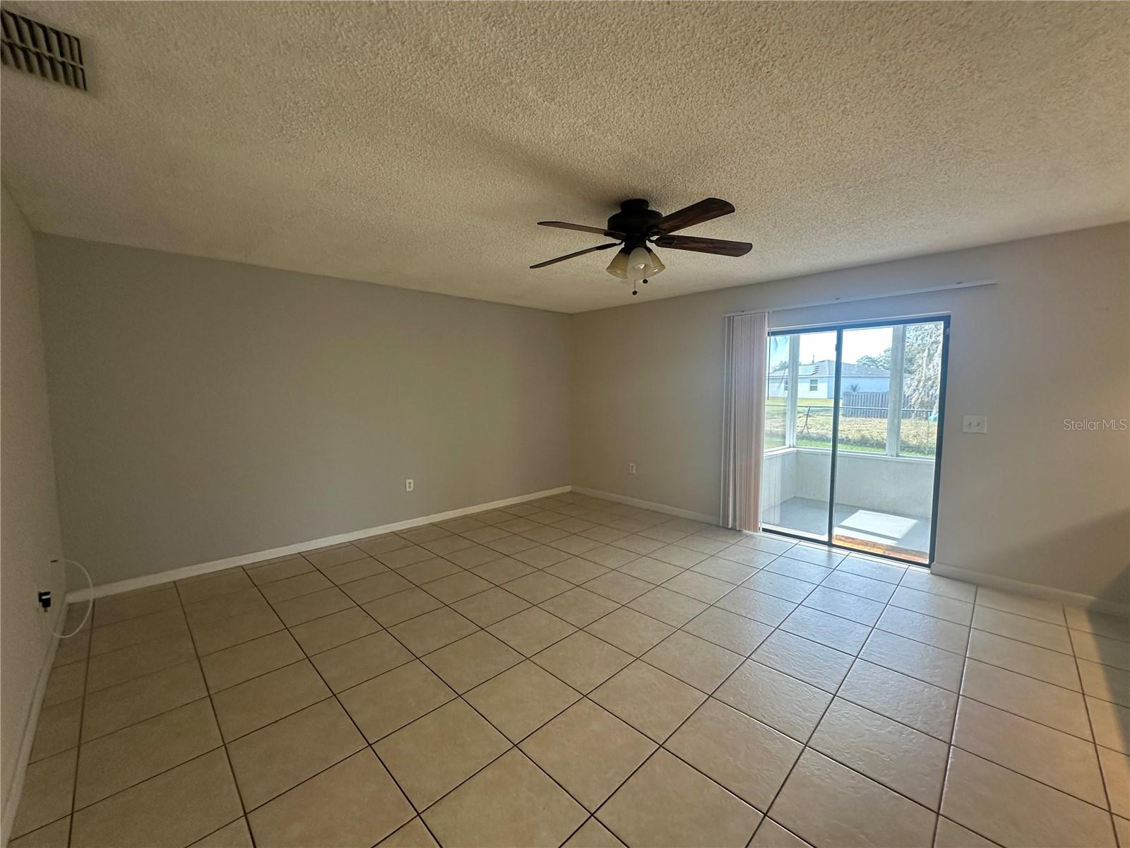 520 CARLSBAD DR, KISSIMMEE, FL, 34758