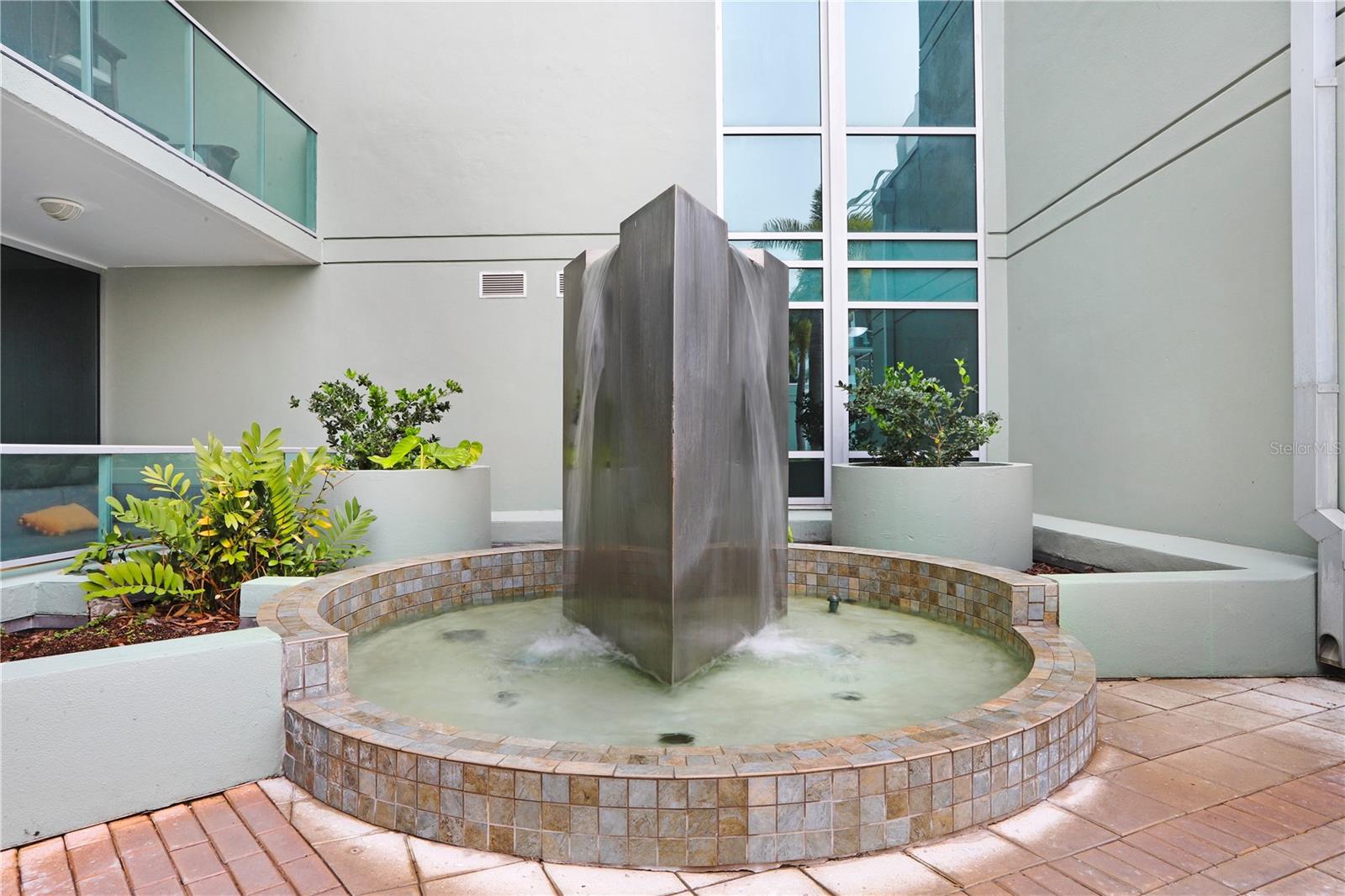 912 CHANNELSIDE DR #2409, TAMPA, FL, 33602