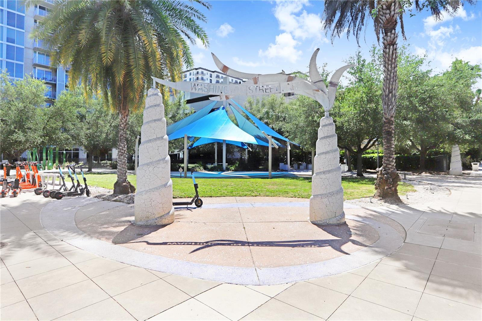 912 CHANNELSIDE DR #2409, TAMPA, FL, 33602