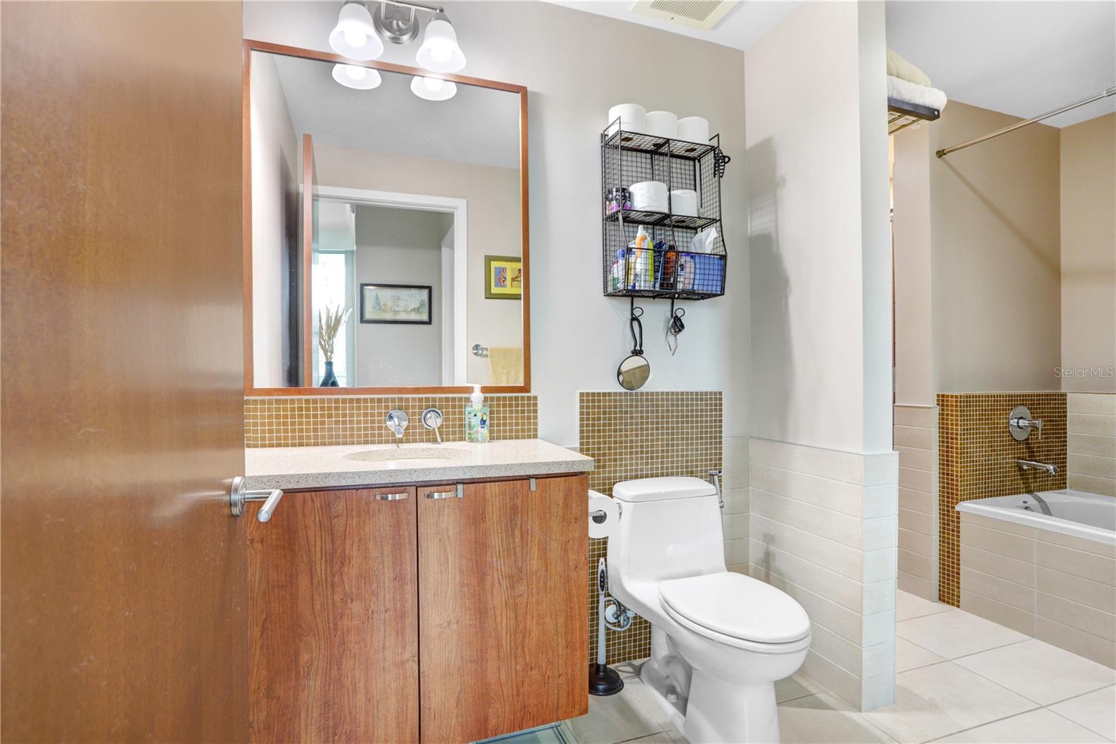 912 CHANNELSIDE DR #2409, TAMPA, FL, 33602