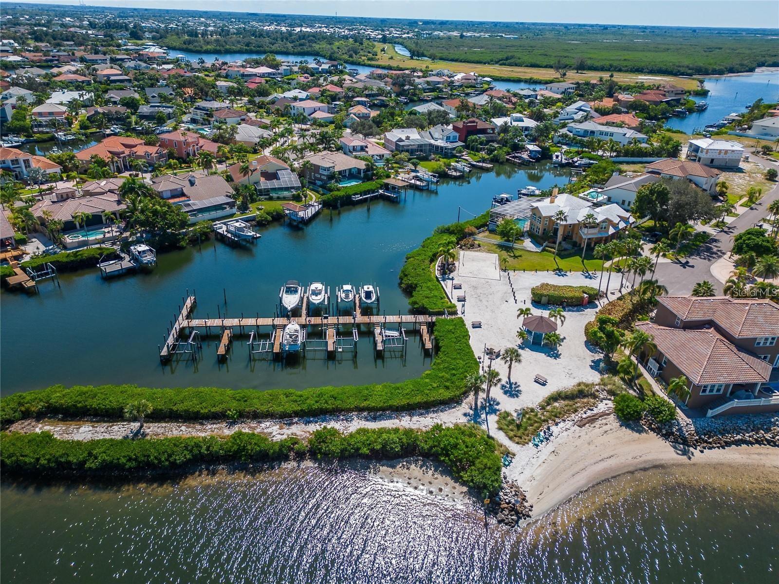861 SYMPHONY ISLES BLVD, APOLLO BEACH, FL, 33572