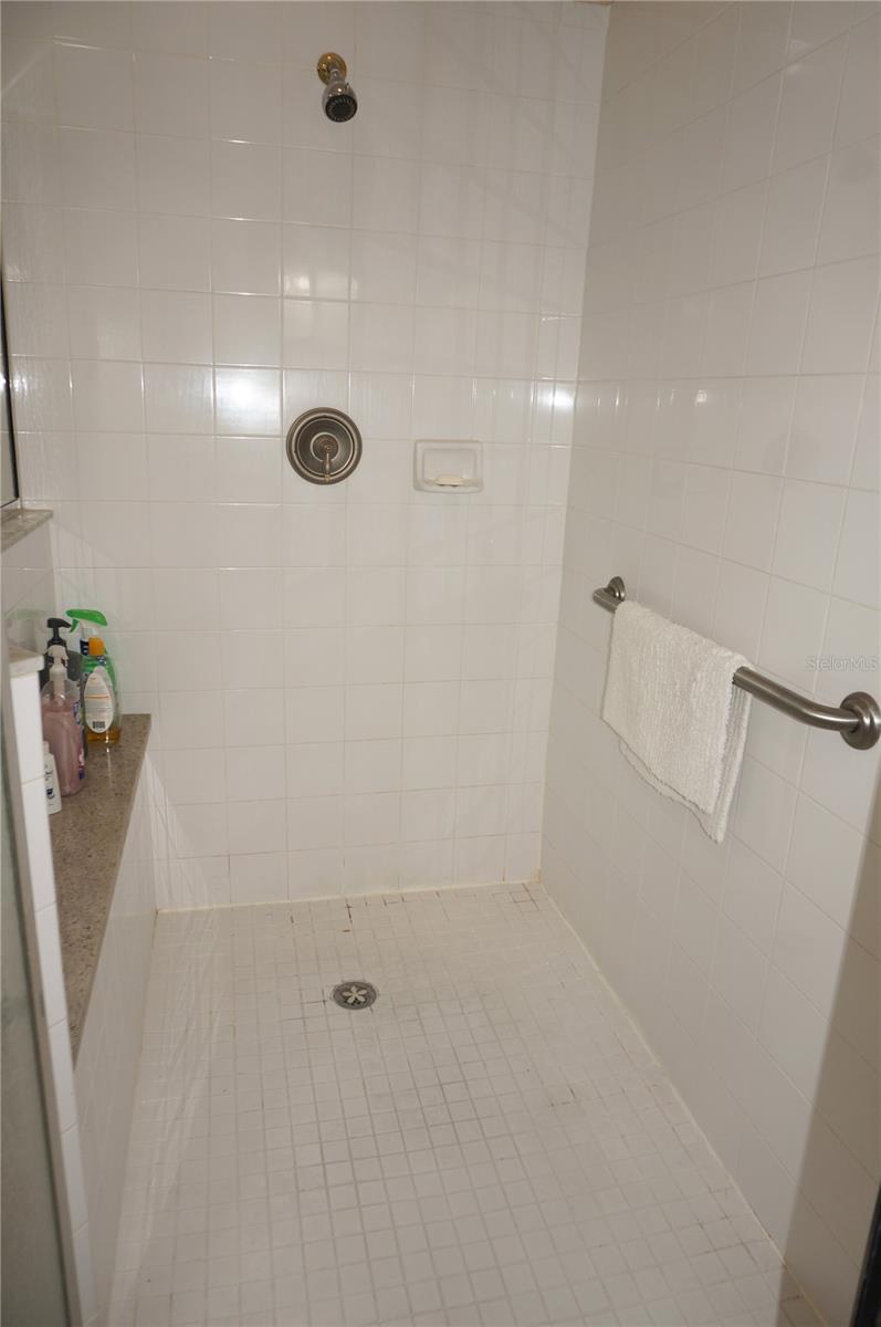 25527 HERITAGE LAKE BLVD #16, PUNTA GORDA, FL, 33983