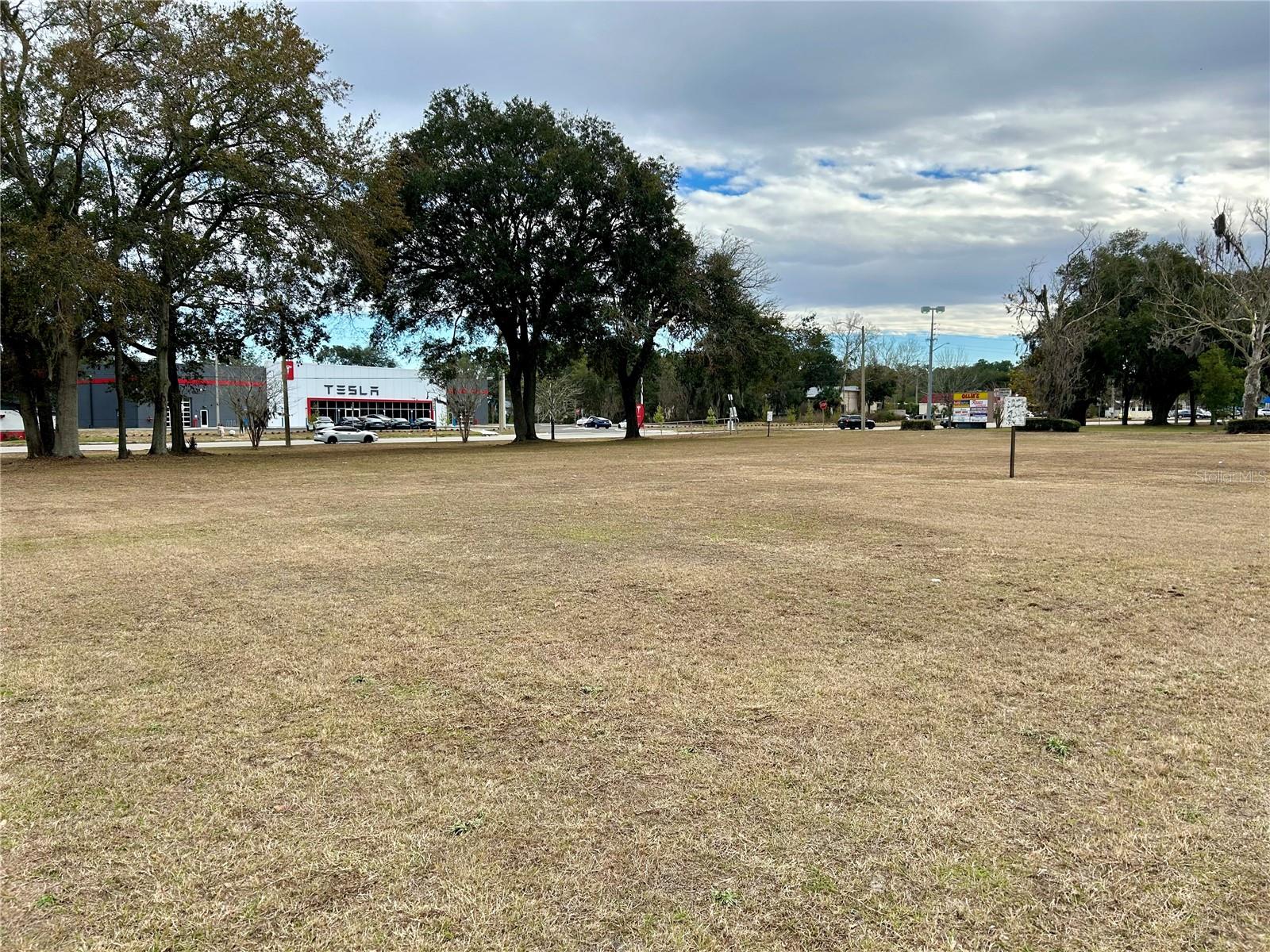 N MAIN ST, GAINESVILLE, FL, 32609