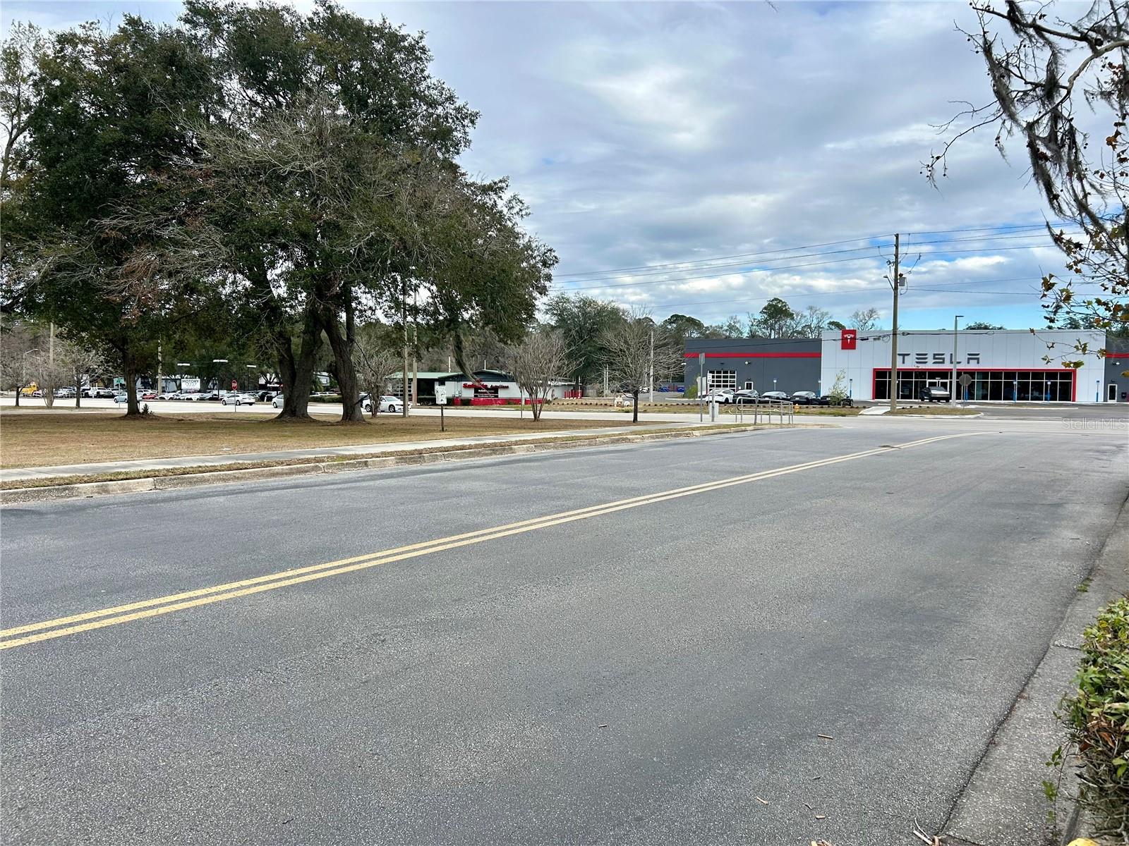 N MAIN ST, GAINESVILLE, FL, 32609