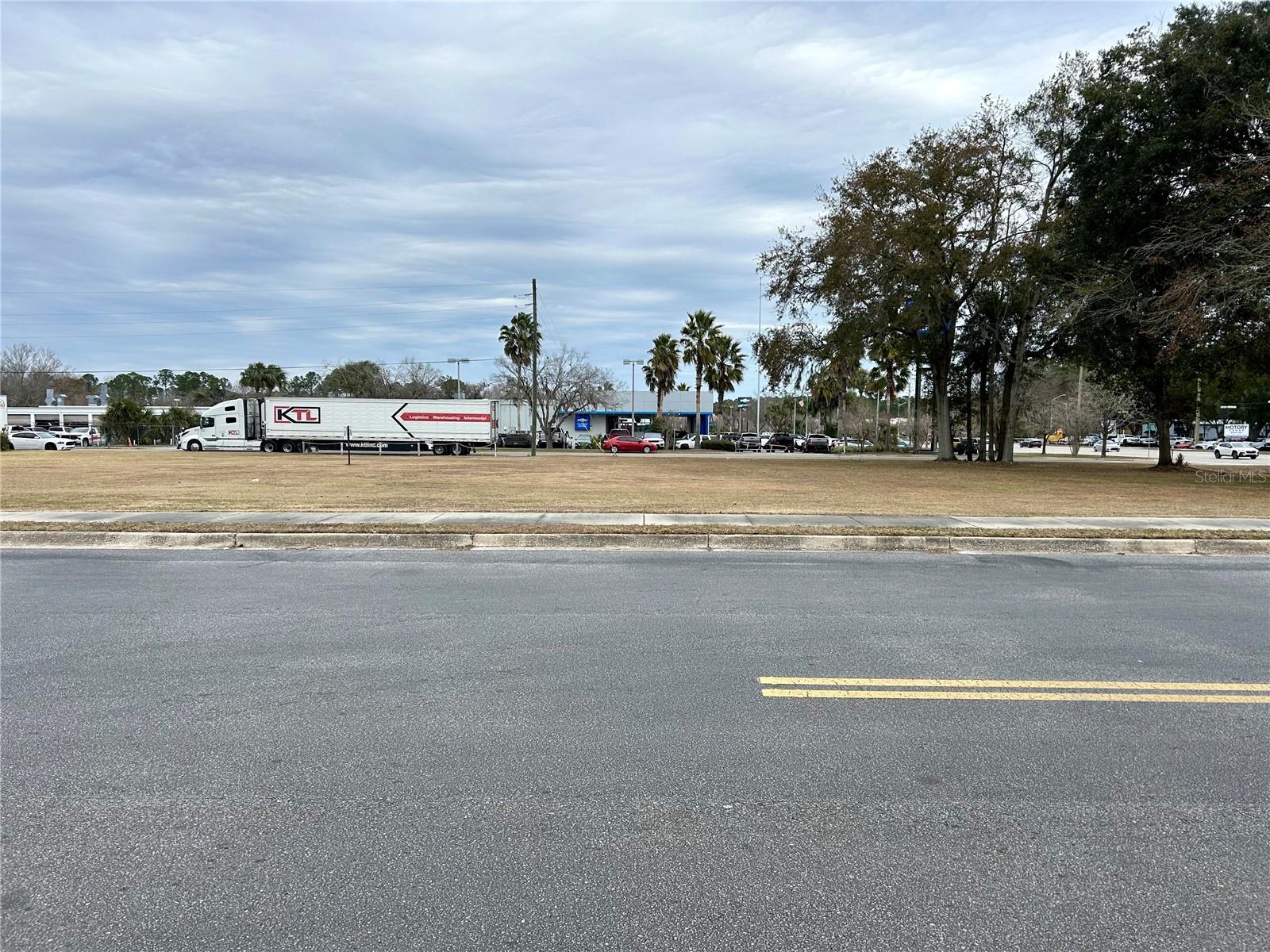 N MAIN ST, GAINESVILLE, FL, 32609