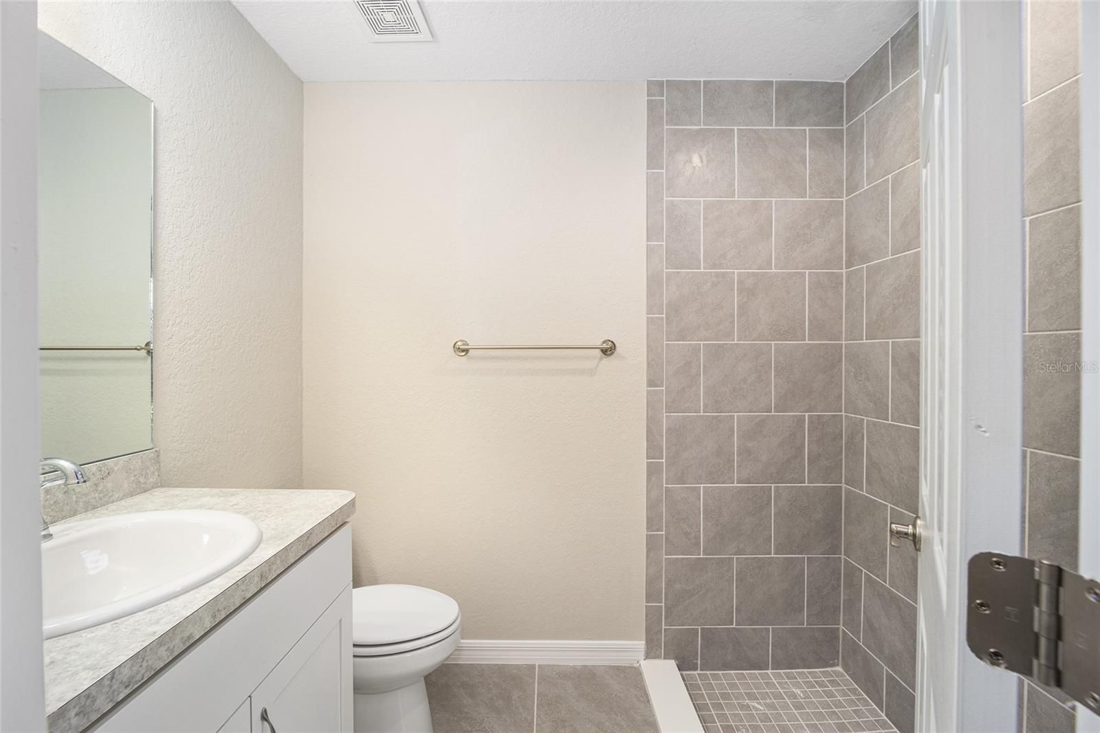 4 LOCUST TER, OCALA, FL, 34472