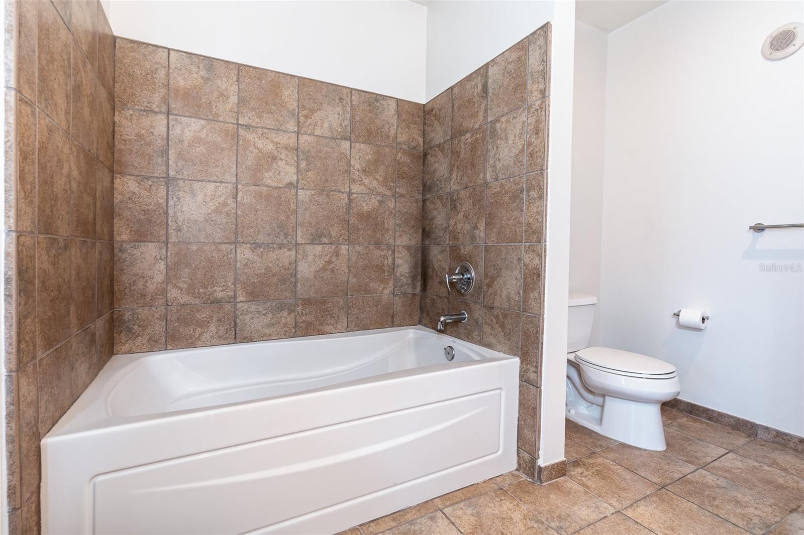 150 E ROBINSON ST #2512, ORLANDO, FL, 32801