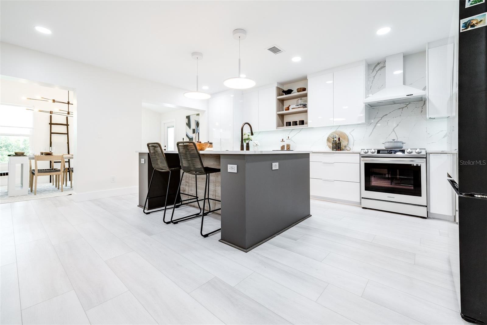 5224 SADDLEBROOK WAY W, WESLEY CHAPEL, FL, 33543
