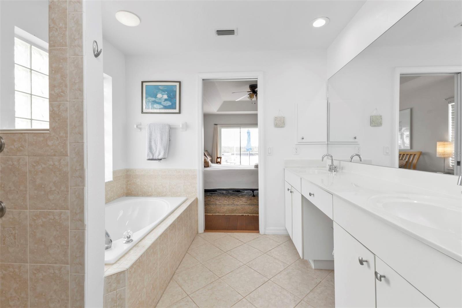 18794 AYRSHIRE CIR, PORT CHARLOTTE, FL, 33948