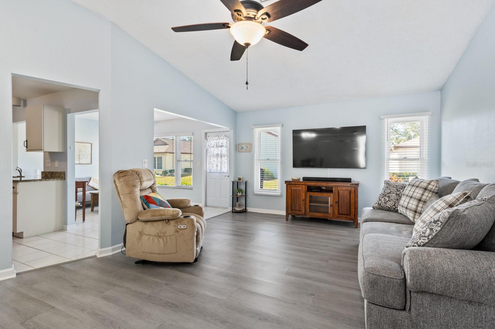 664 LINDEN DR, ENGLEWOOD, FL, 34223