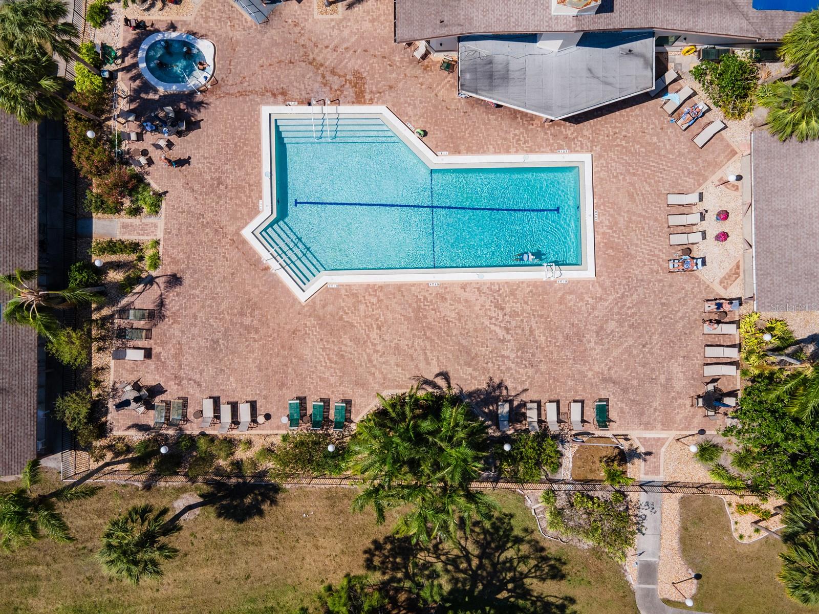 664 LINDEN DR, ENGLEWOOD, FL, 34223