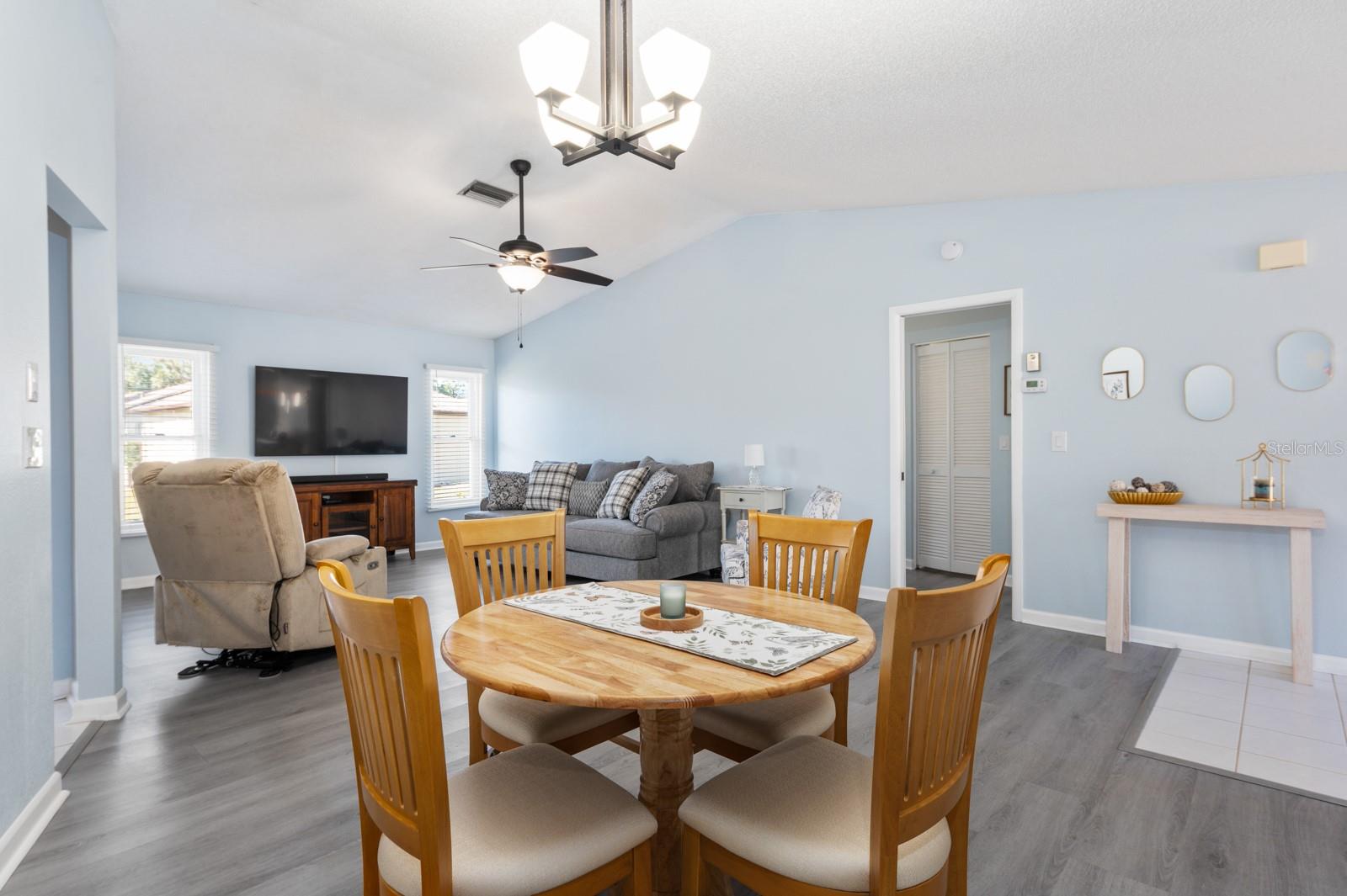 664 LINDEN DR, ENGLEWOOD, FL, 34223