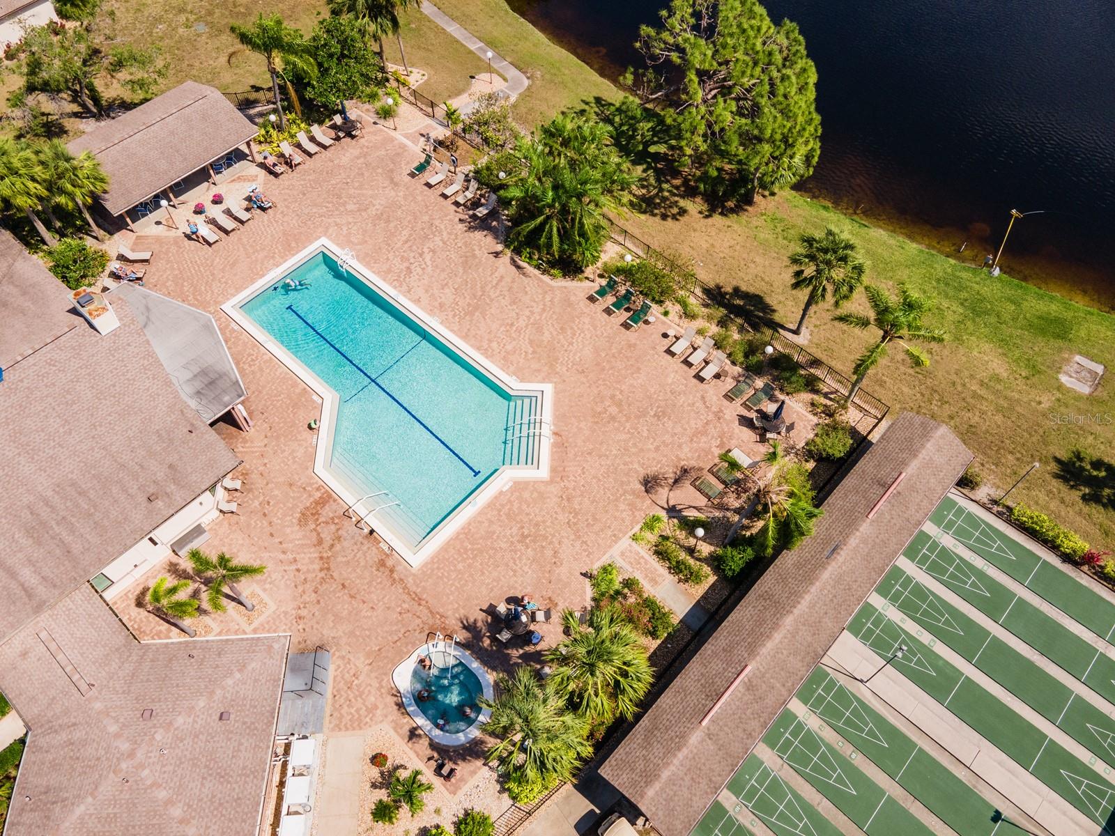 664 LINDEN DR, ENGLEWOOD, FL, 34223