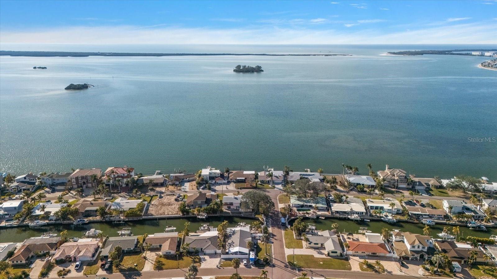 2190 HARBOR VIEW DR, DUNEDIN, FL, 34698