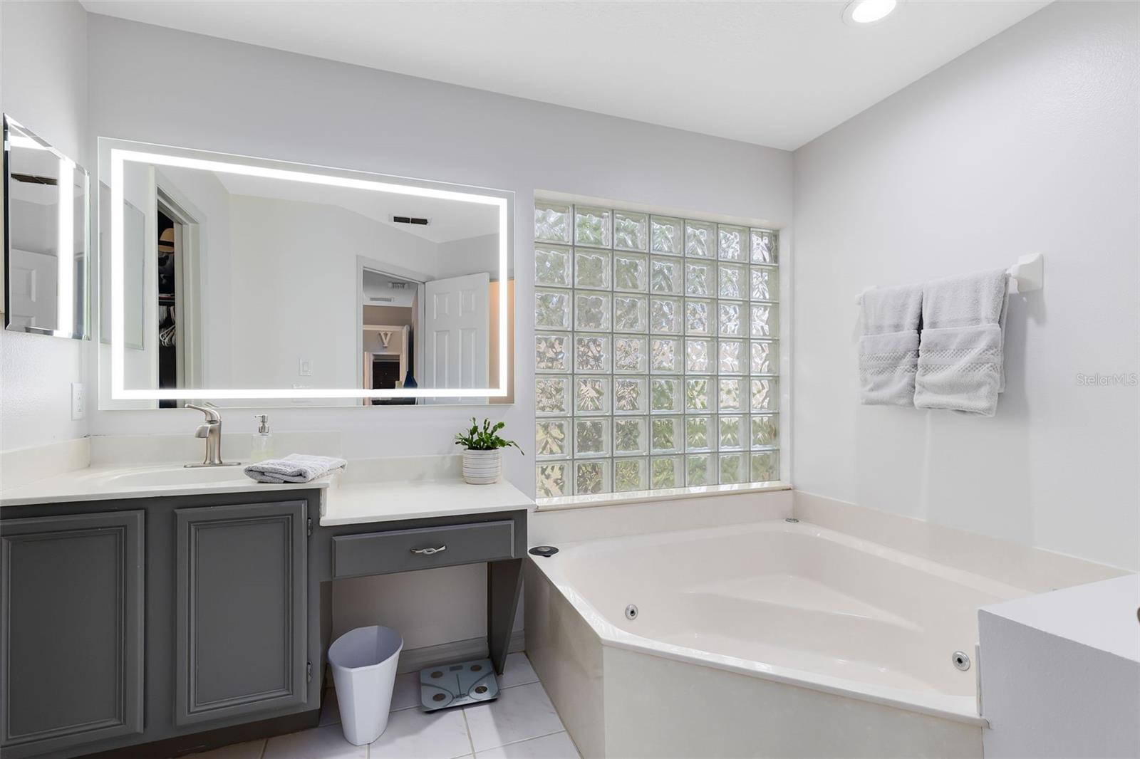 623 YORKSHIRE DR, OVIEDO, FL, 32765