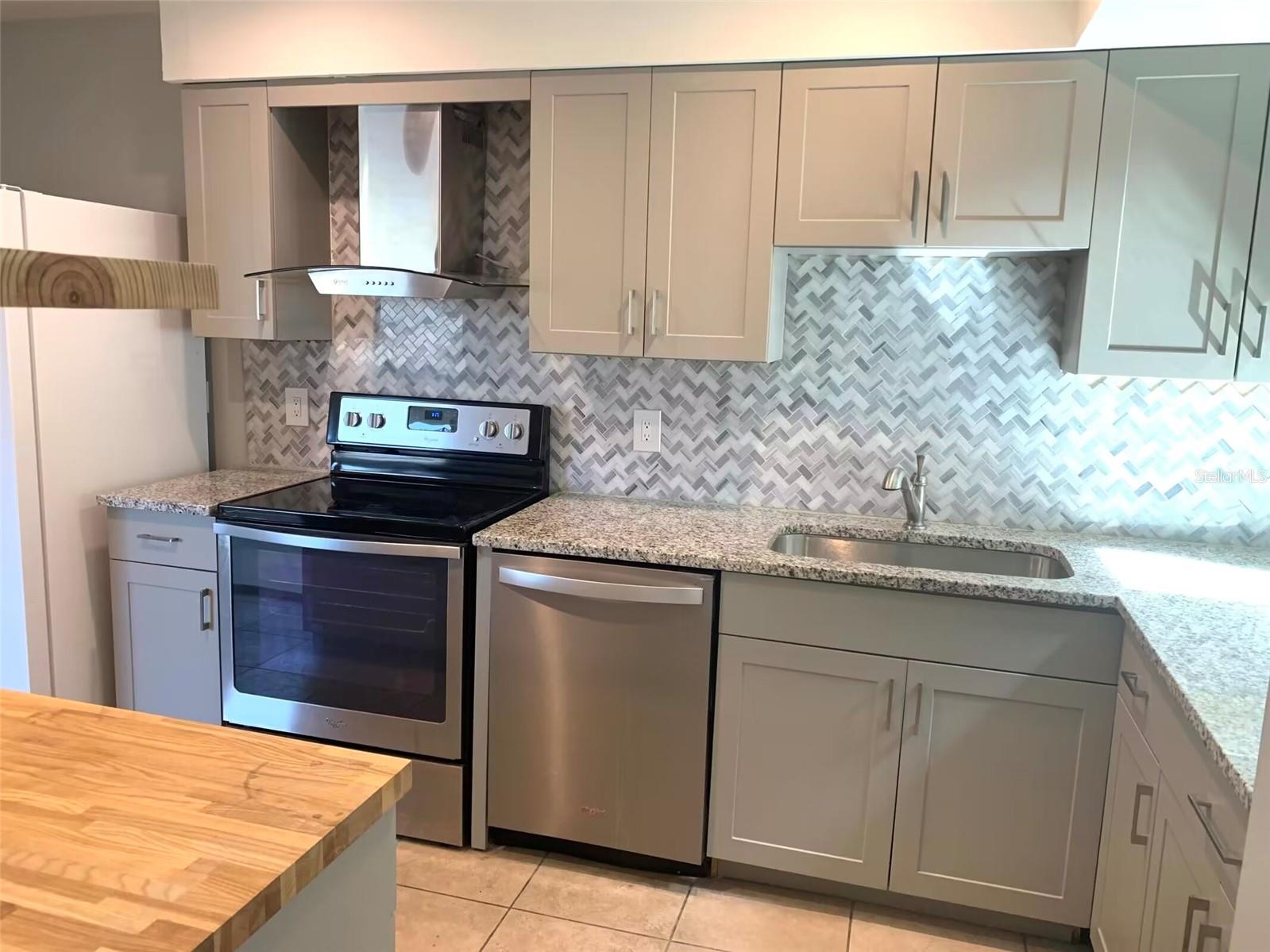 5429 VINELAND RD #S, ORLANDO, FL, 32811