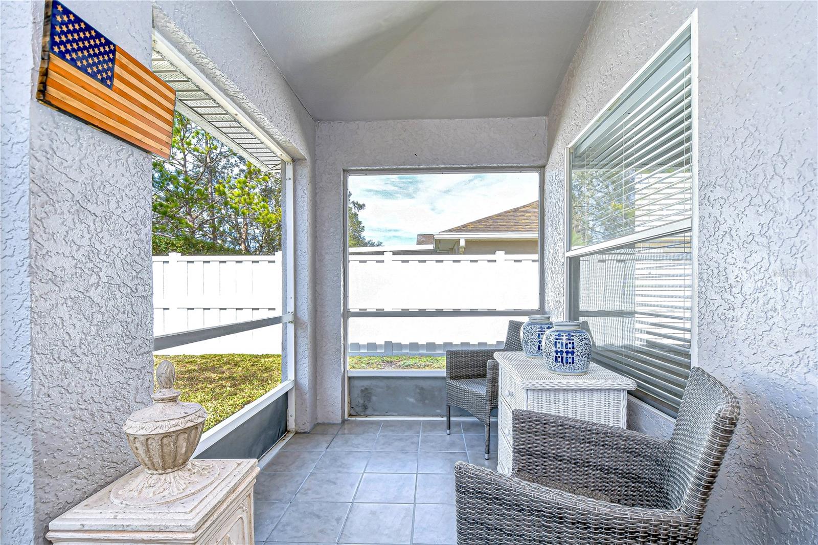 19304 GARDEN QUILT CIR, LUTZ, FL, 33558