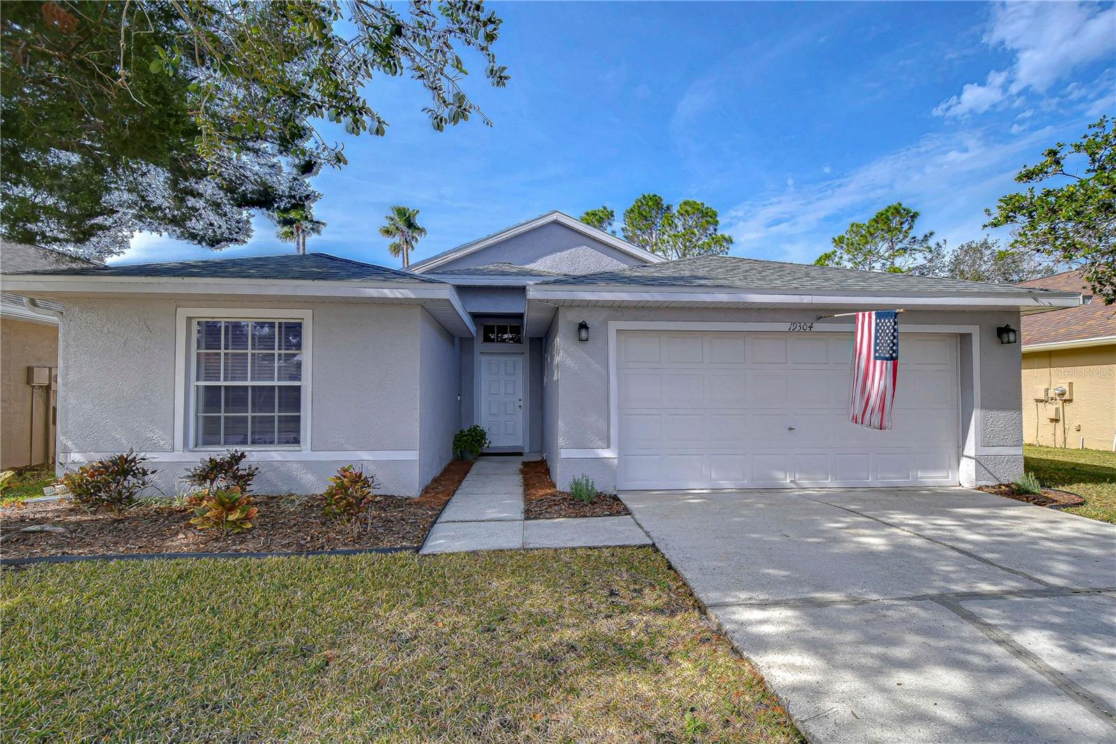 19304 GARDEN QUILT CIR, LUTZ, FL, 33558