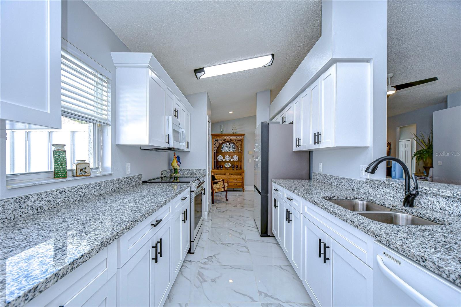19304 GARDEN QUILT CIR, LUTZ, FL, 33558