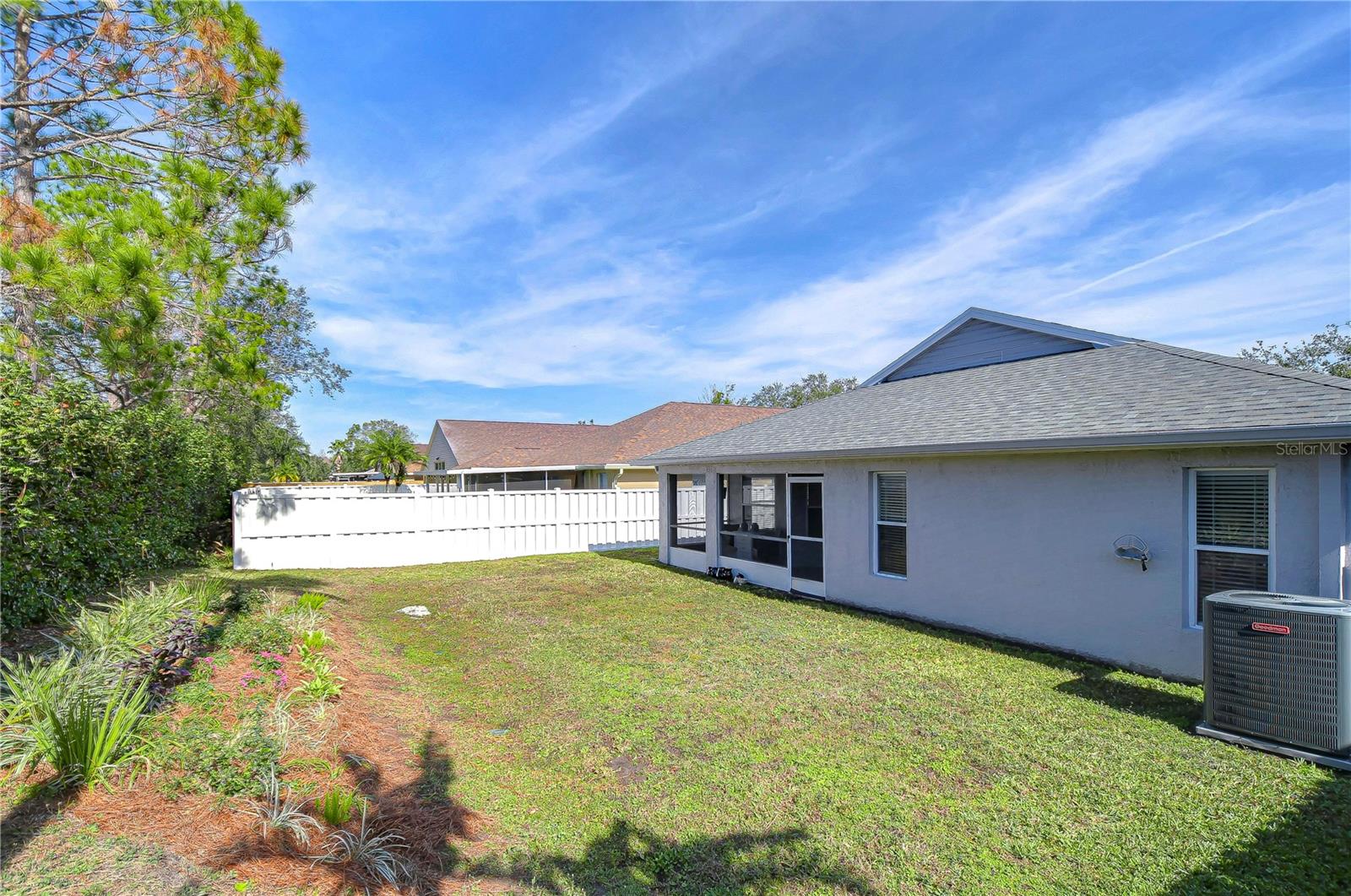 19304 GARDEN QUILT CIR, LUTZ, FL, 33558