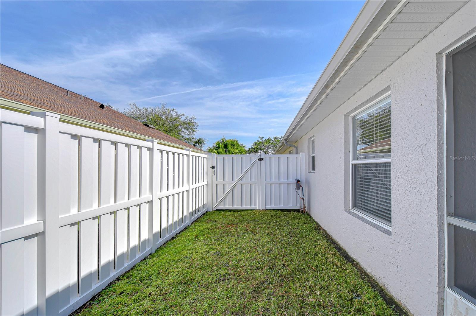 19304 GARDEN QUILT CIR, LUTZ, FL, 33558