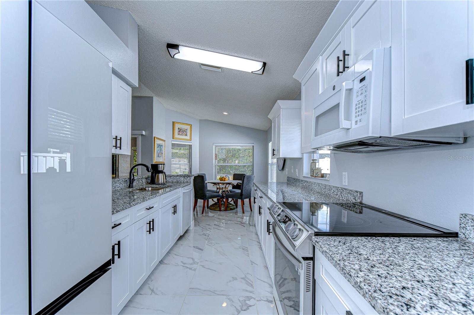 19304 GARDEN QUILT CIR, LUTZ, FL, 33558