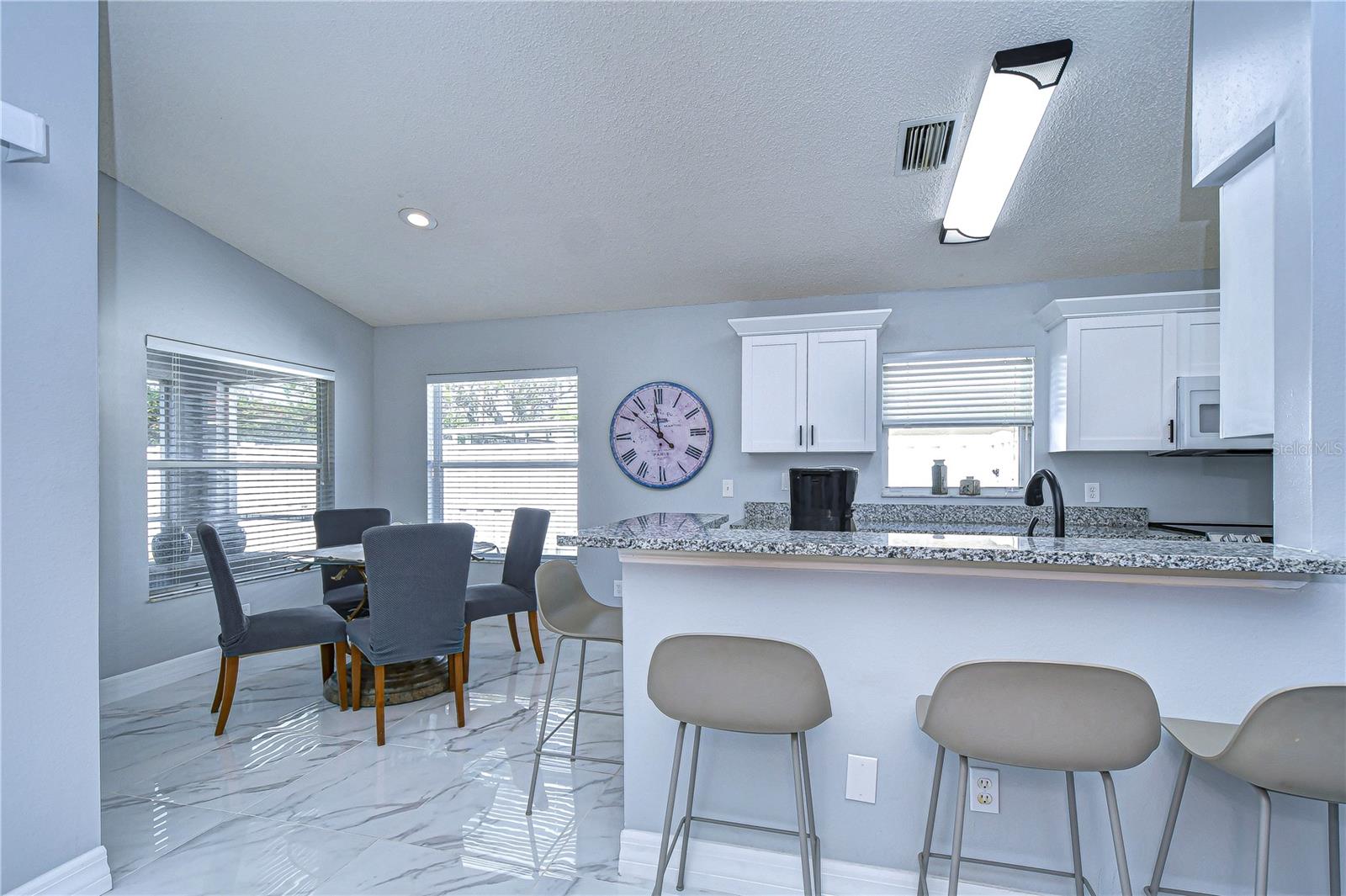 19304 GARDEN QUILT CIR, LUTZ, FL, 33558
