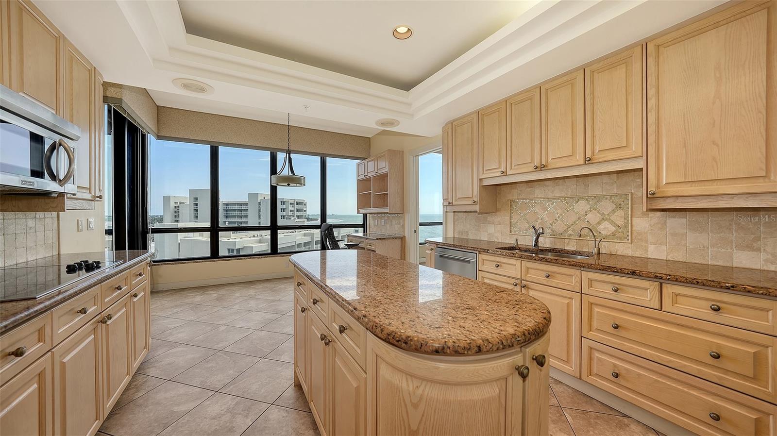 415 L AMBIANCE DR #A701, LONGBOAT KEY, FL, 34228