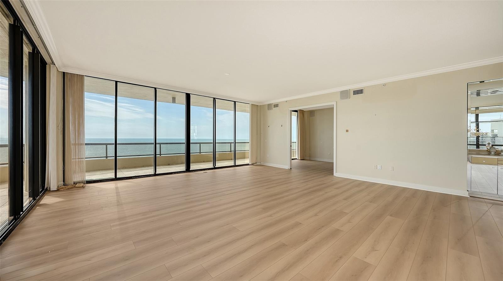 415 L AMBIANCE DR #A701, LONGBOAT KEY, FL, 34228