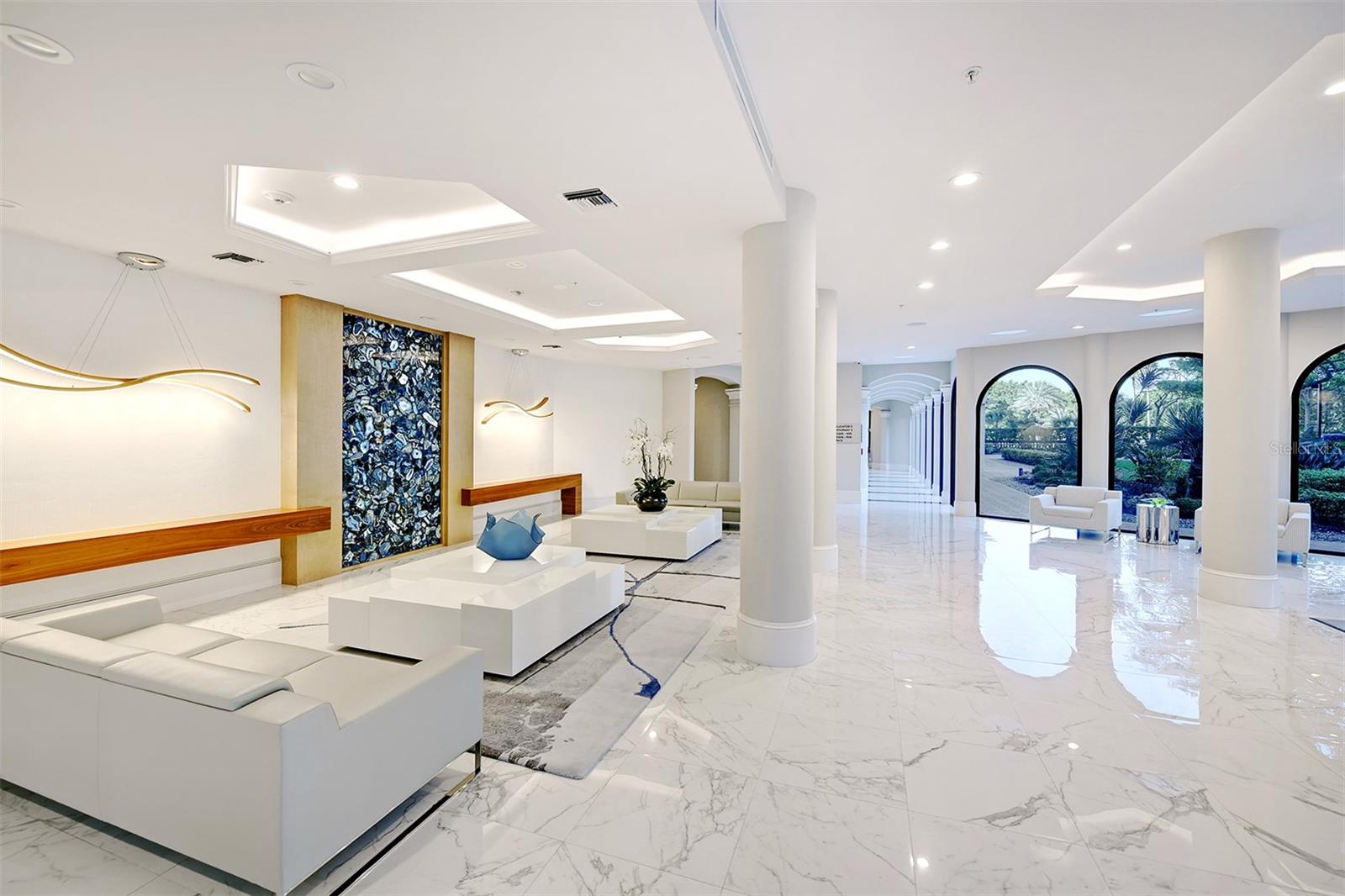 415 L AMBIANCE DR #A701, LONGBOAT KEY, FL, 34228