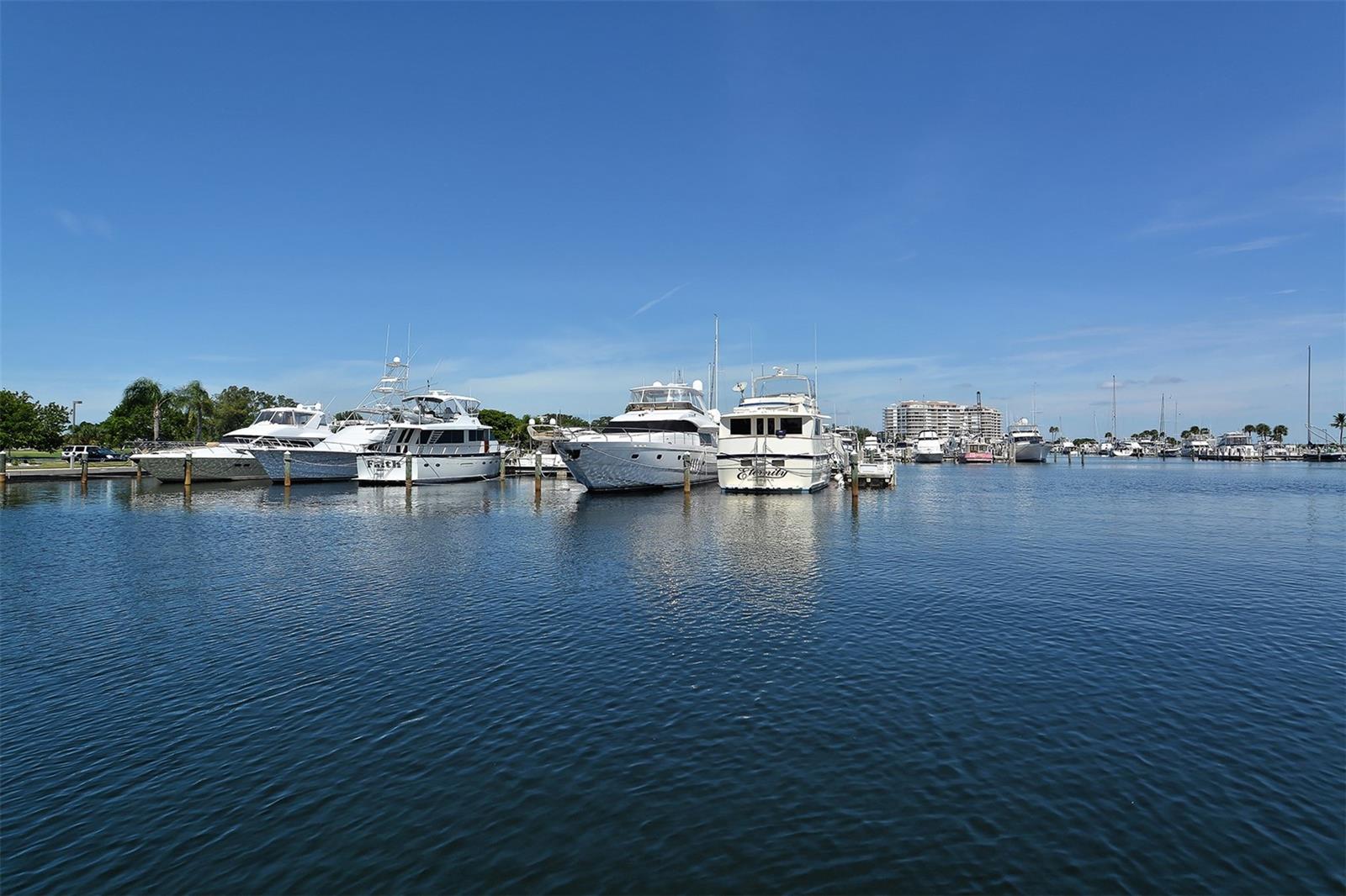 415 L AMBIANCE DR #A701, LONGBOAT KEY, FL, 34228