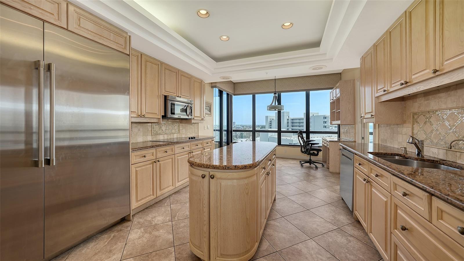 415 L AMBIANCE DR #A701, LONGBOAT KEY, FL, 34228