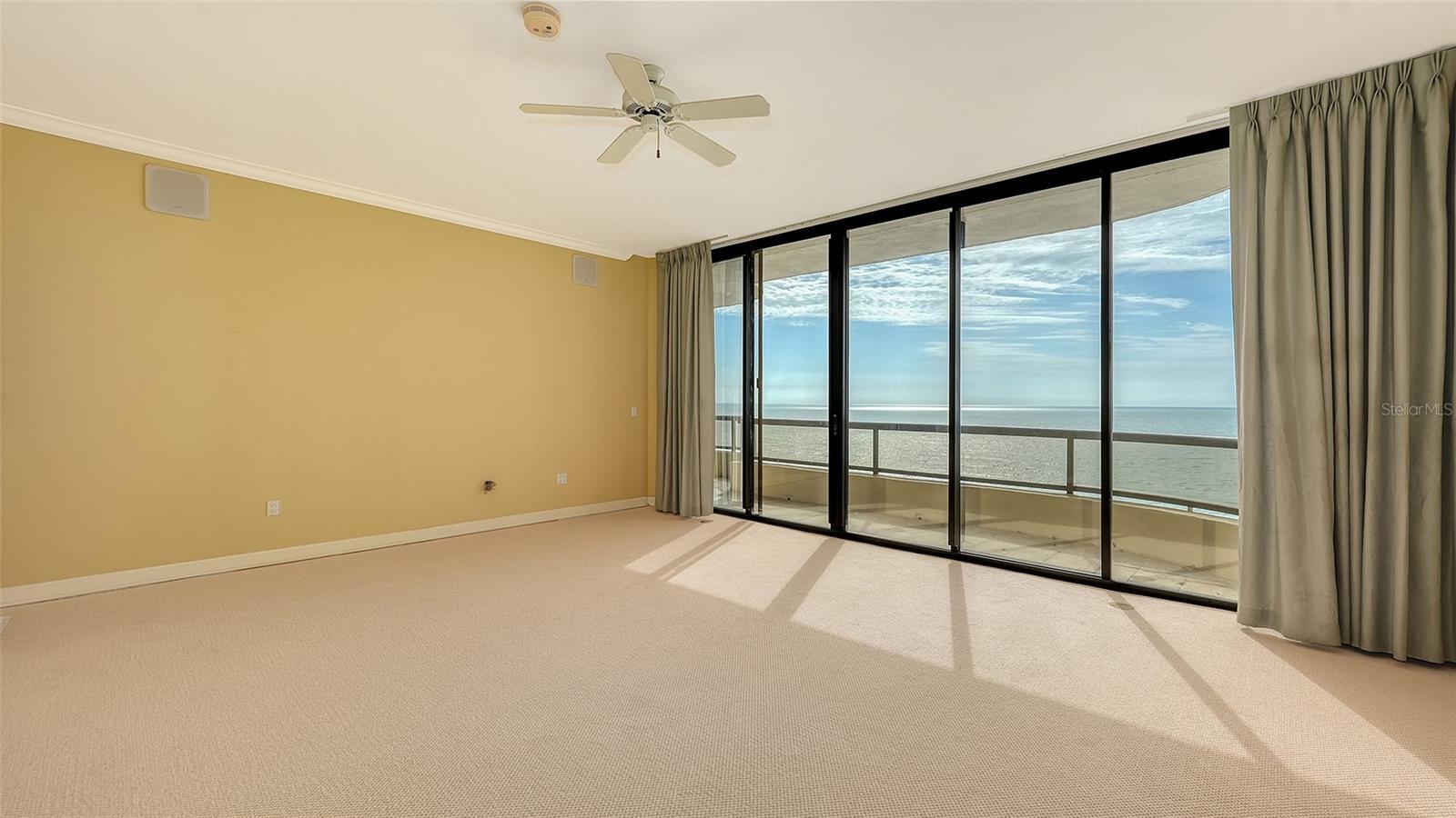 415 L AMBIANCE DR #A701, LONGBOAT KEY, FL, 34228