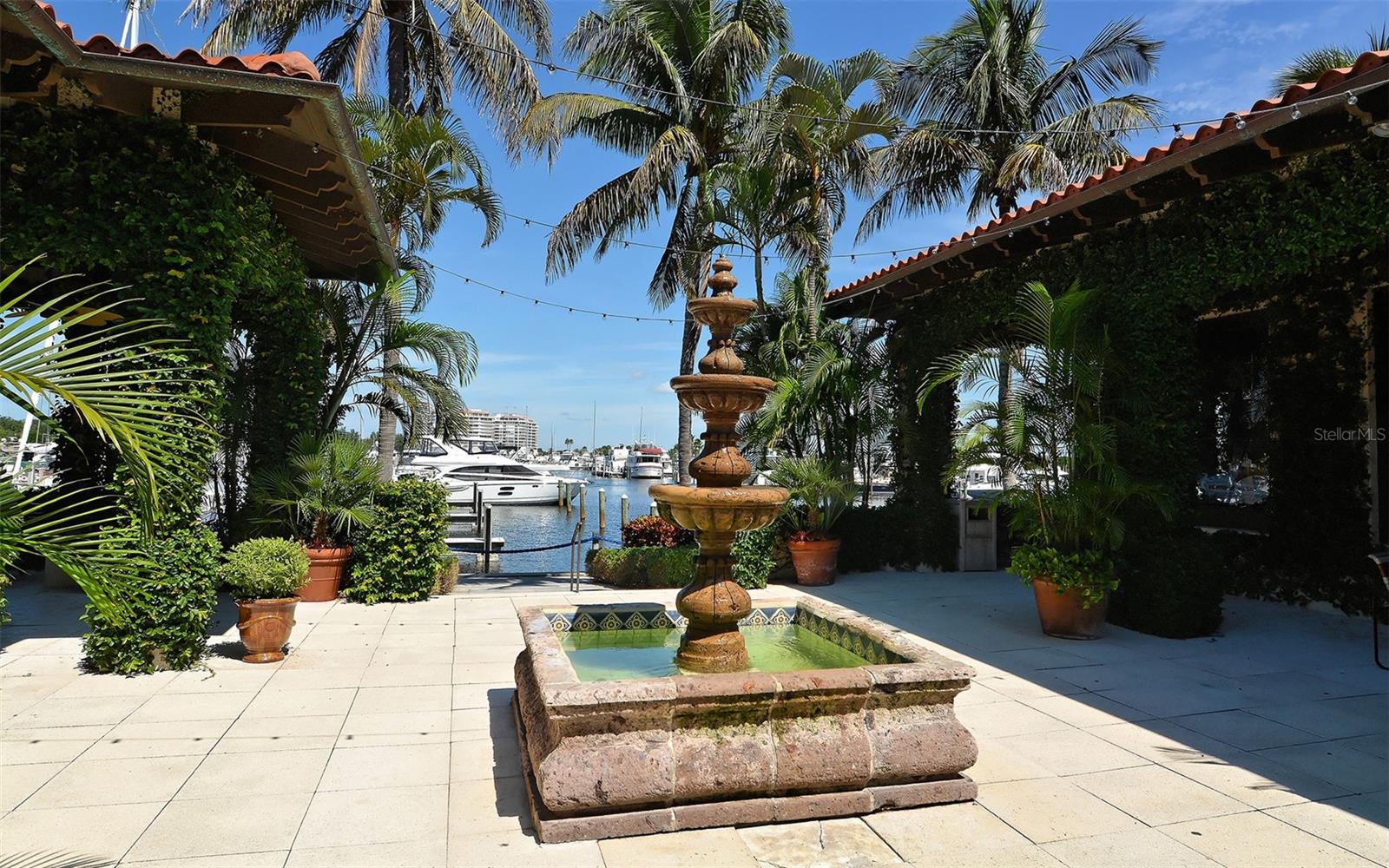 415 L AMBIANCE DR #A701, LONGBOAT KEY, FL, 34228