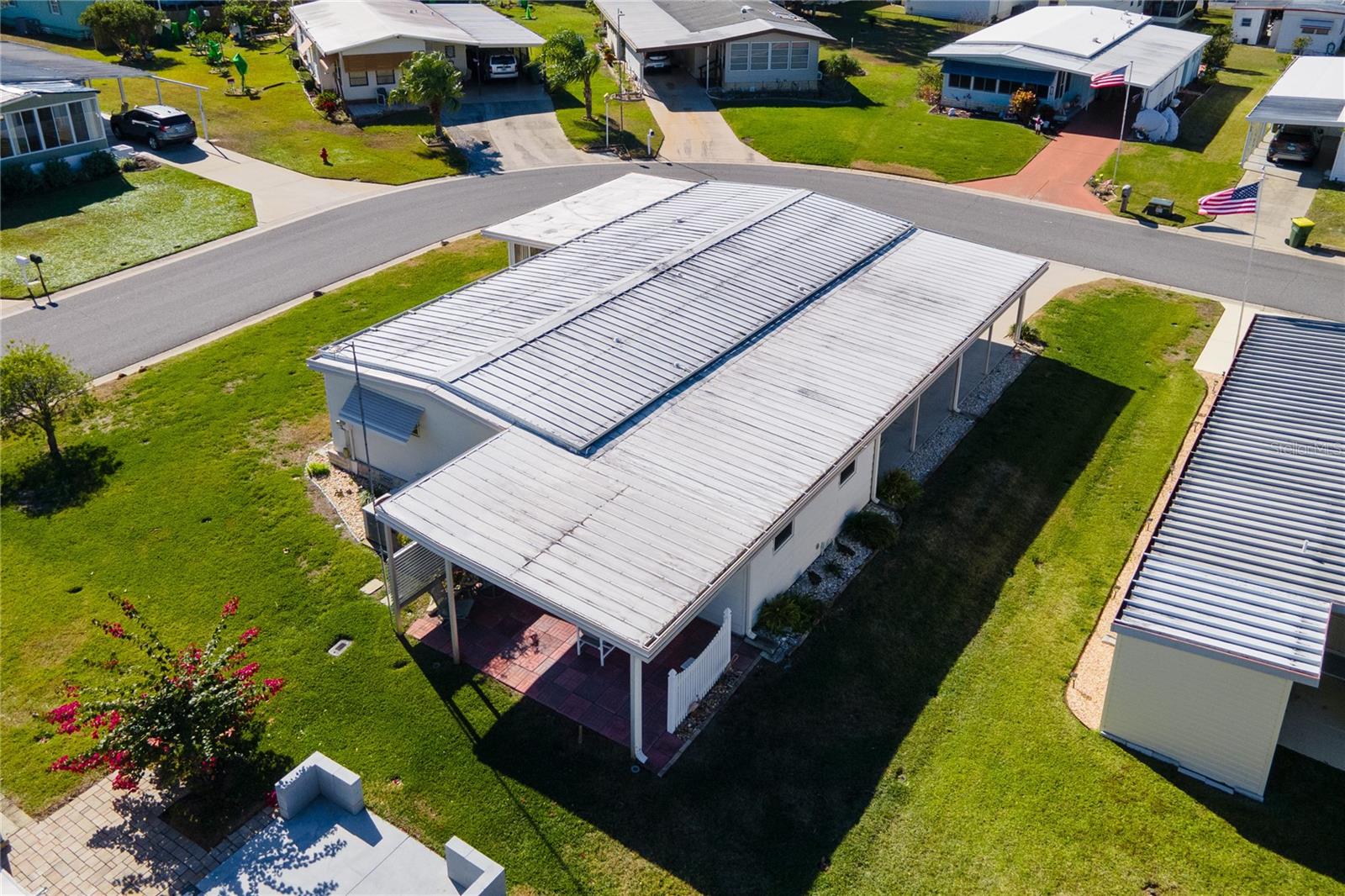 718 W COACH N FOUR DR, LEESBURG, FL, 34748