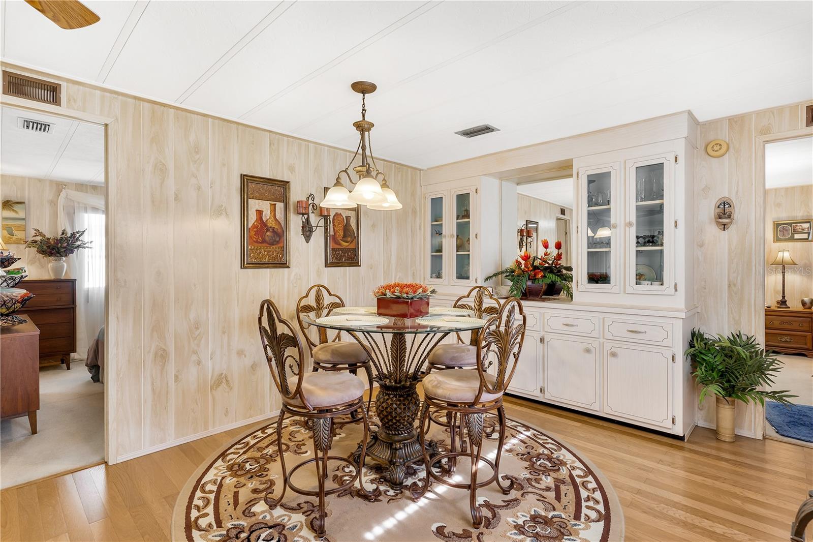 718 W COACH N FOUR DR, LEESBURG, FL, 34748