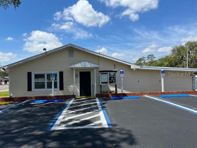 718 W COACH N FOUR DR, LEESBURG, FL, 34748