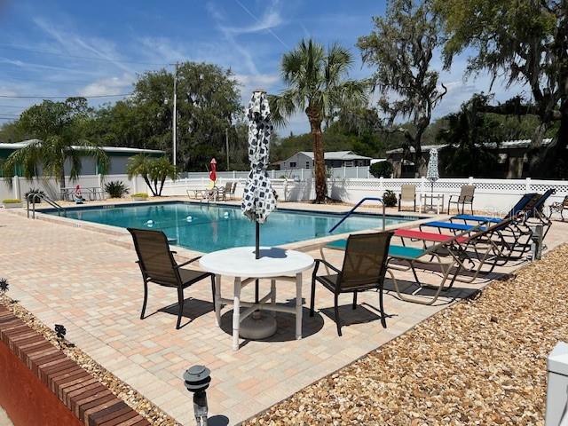 718 W COACH N FOUR DR, LEESBURG, FL, 34748