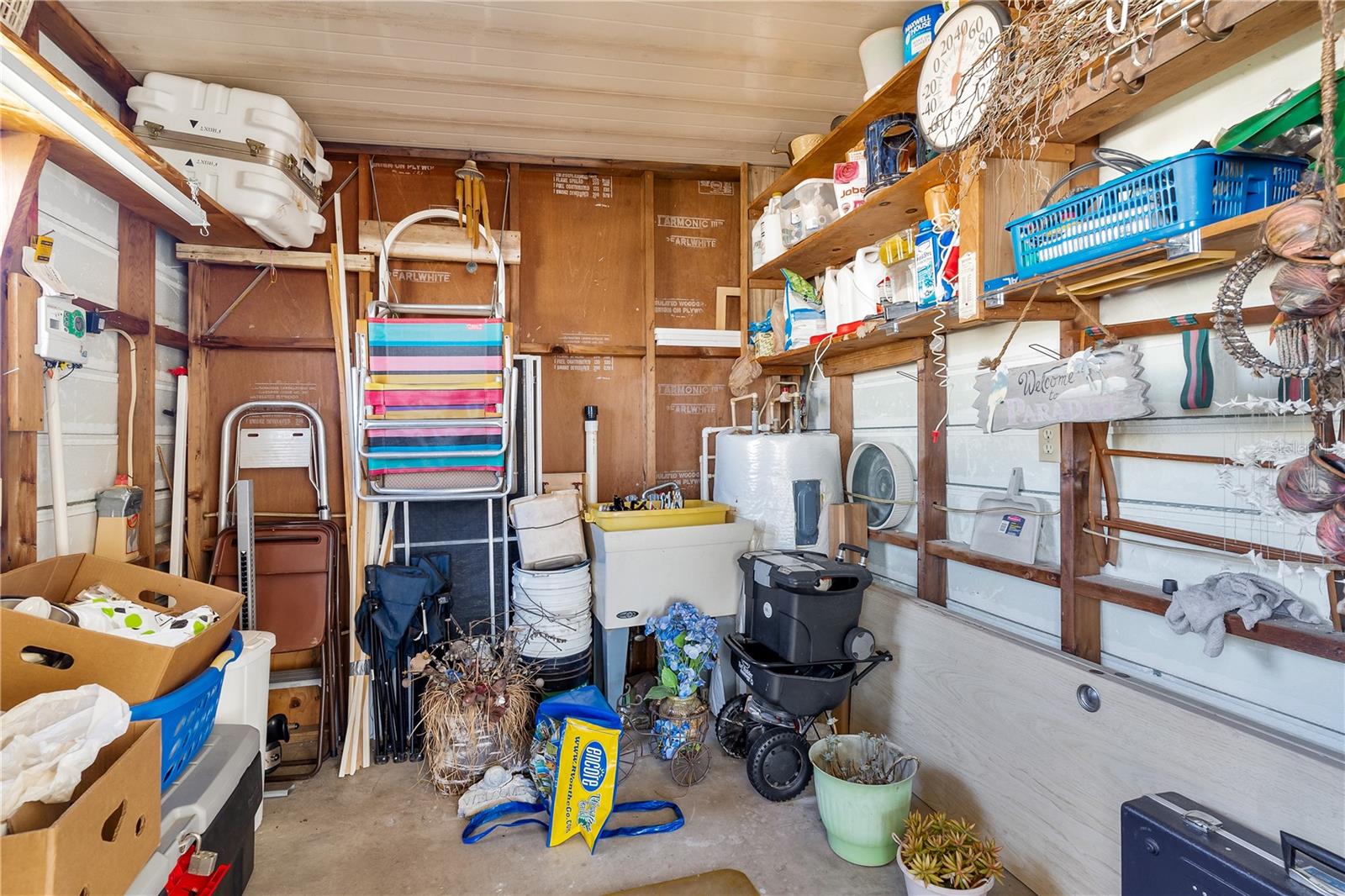718 W COACH N FOUR DR, LEESBURG, FL, 34748