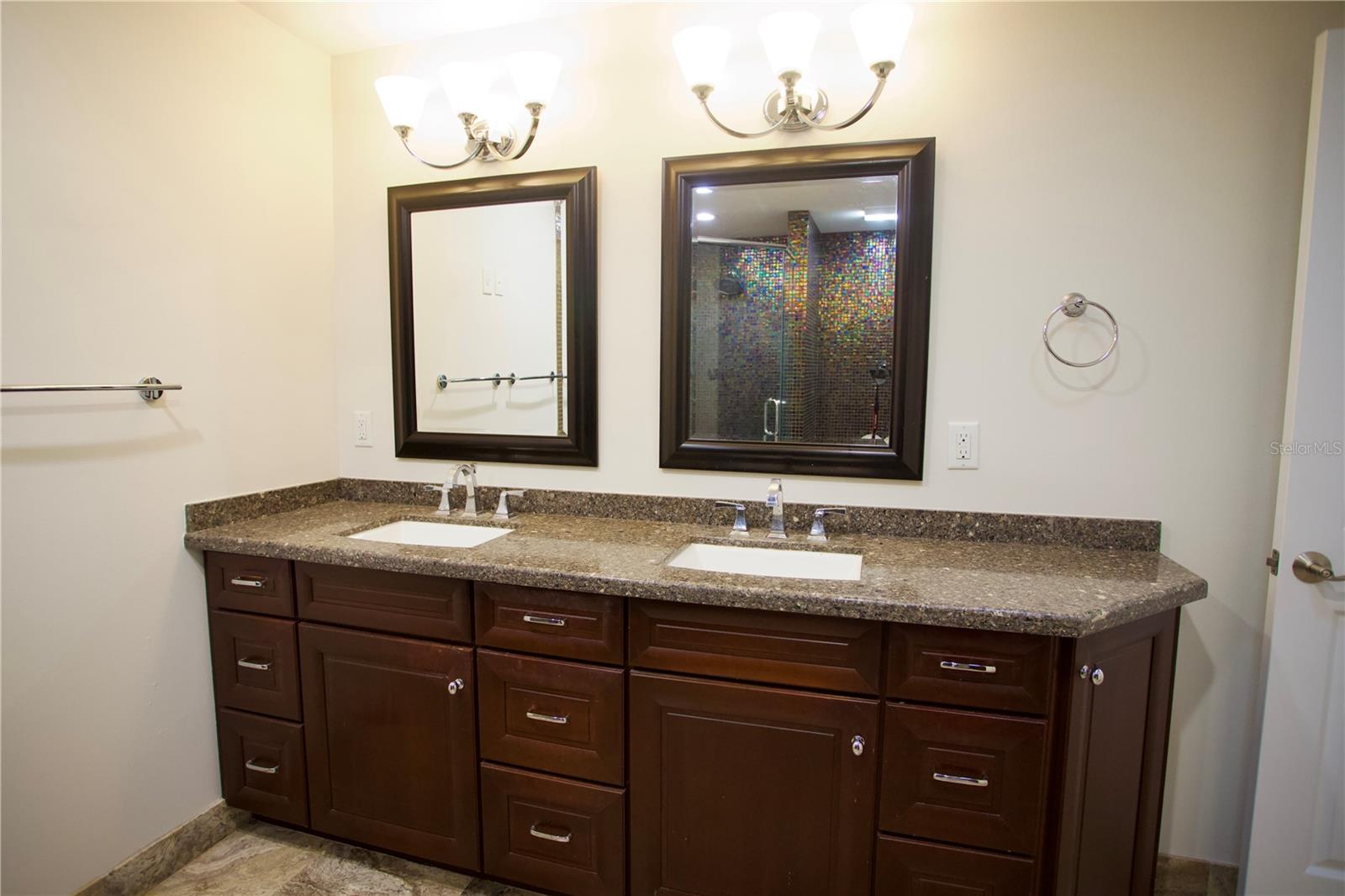 2079 SWAN LN, SAFETY HARBOR, FL, 34695