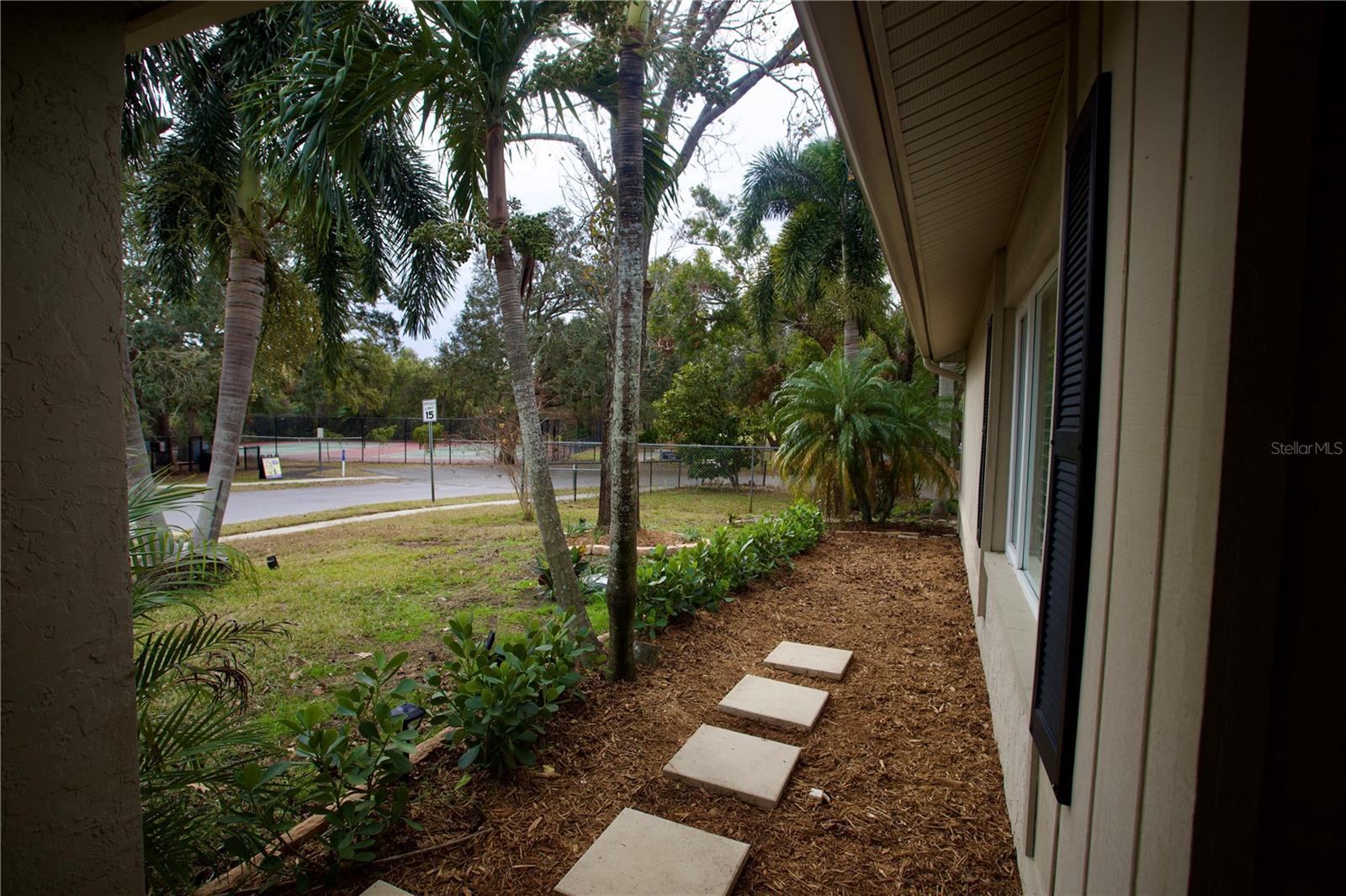 2079 SWAN LN, SAFETY HARBOR, FL, 34695