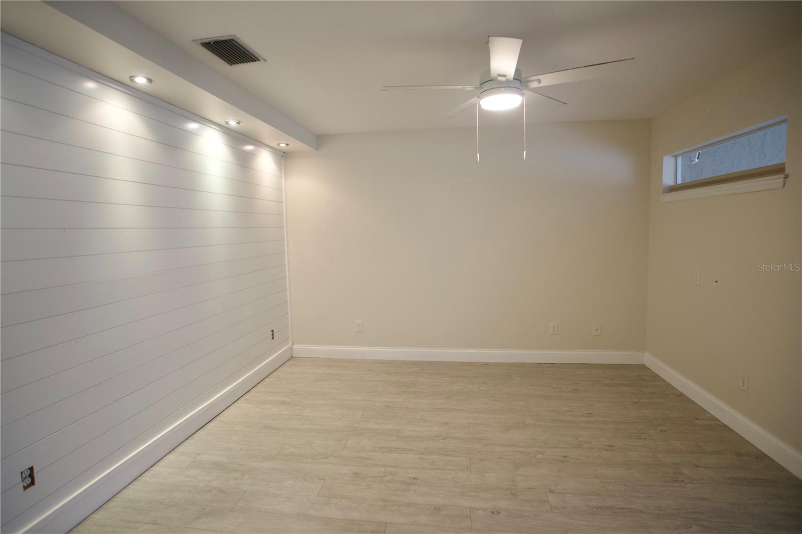 2079 SWAN LN, SAFETY HARBOR, FL, 34695