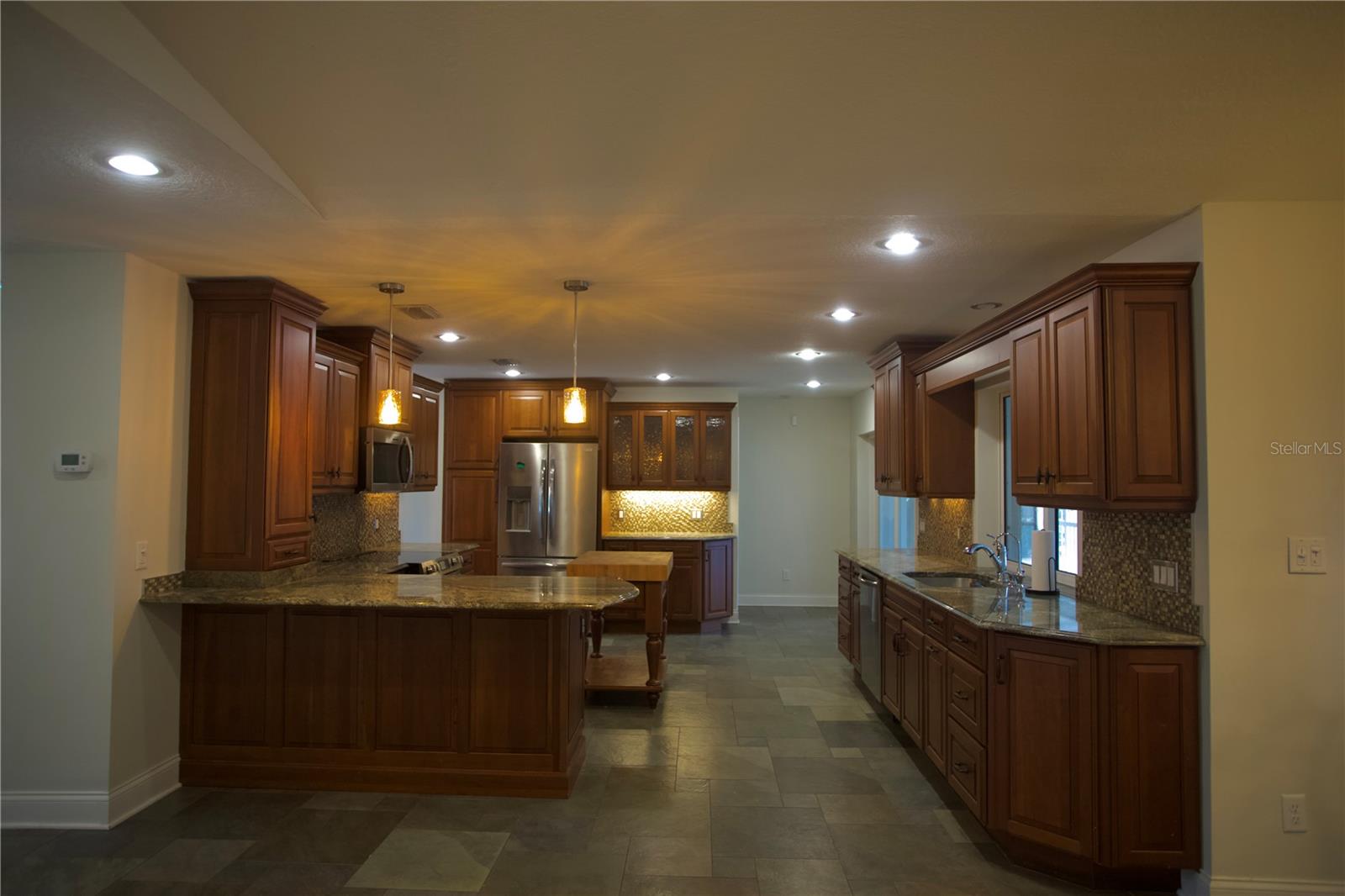 2079 SWAN LN, SAFETY HARBOR, FL, 34695