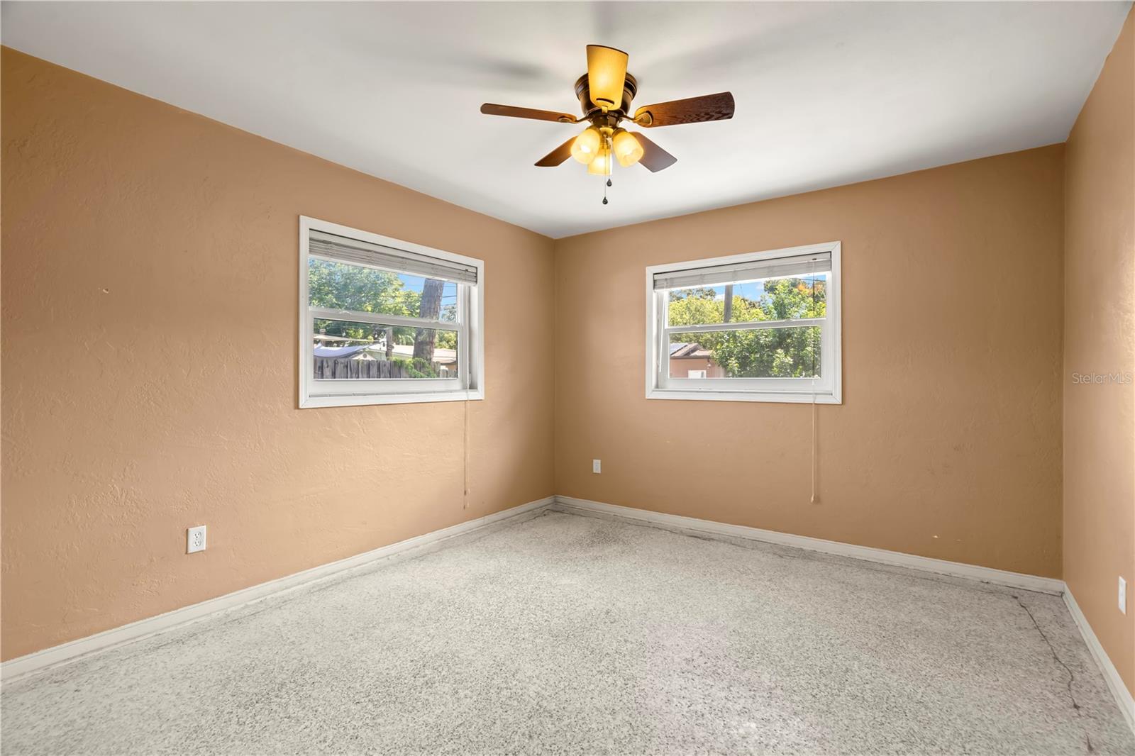 1085 INDIAN ROCKS RD S, LARGO, FL, 33770