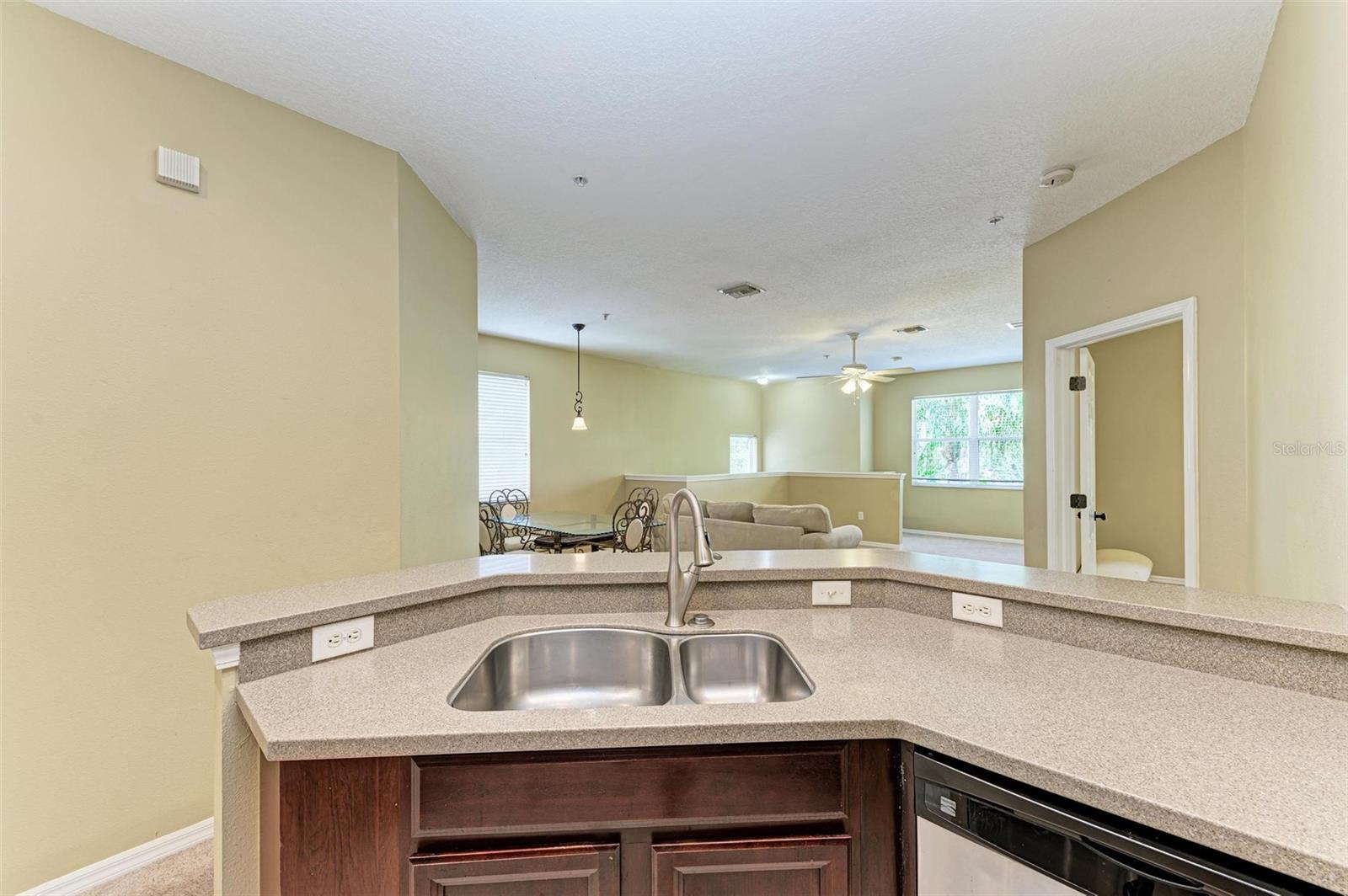 3821 PARKRIDGE CIR #1-201, SARASOTA, FL, 34243